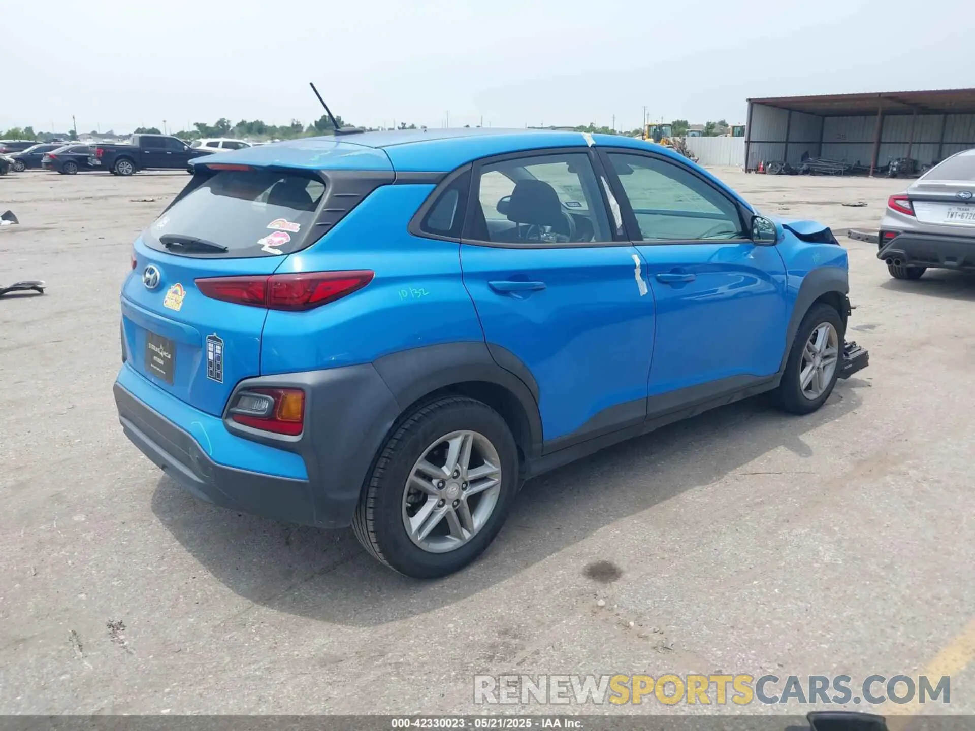 4 fotografías del automóvil dañado KM8K12AAXLU500023 HYUNDAI KONA 2020