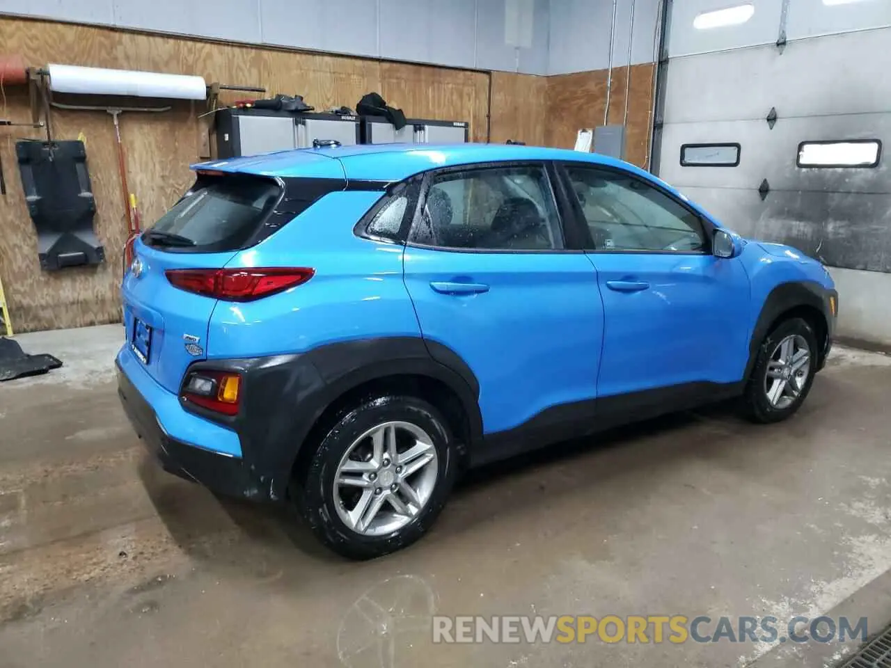 3 fotografías del automóvil dañado KM8K1CAA0LU464669 HYUNDAI KONA 2020
