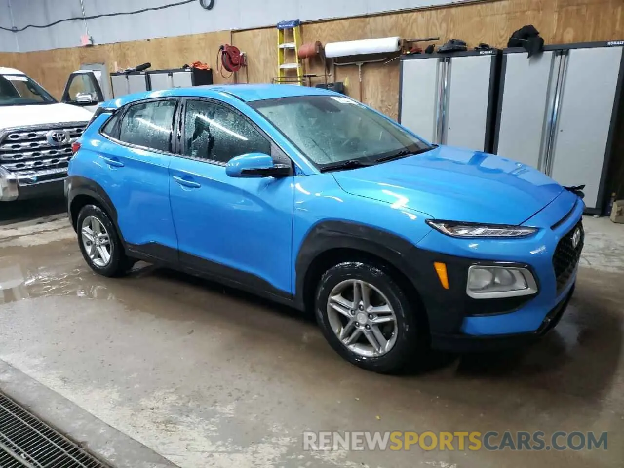 4 fotografías del automóvil dañado KM8K1CAA0LU464669 HYUNDAI KONA 2020