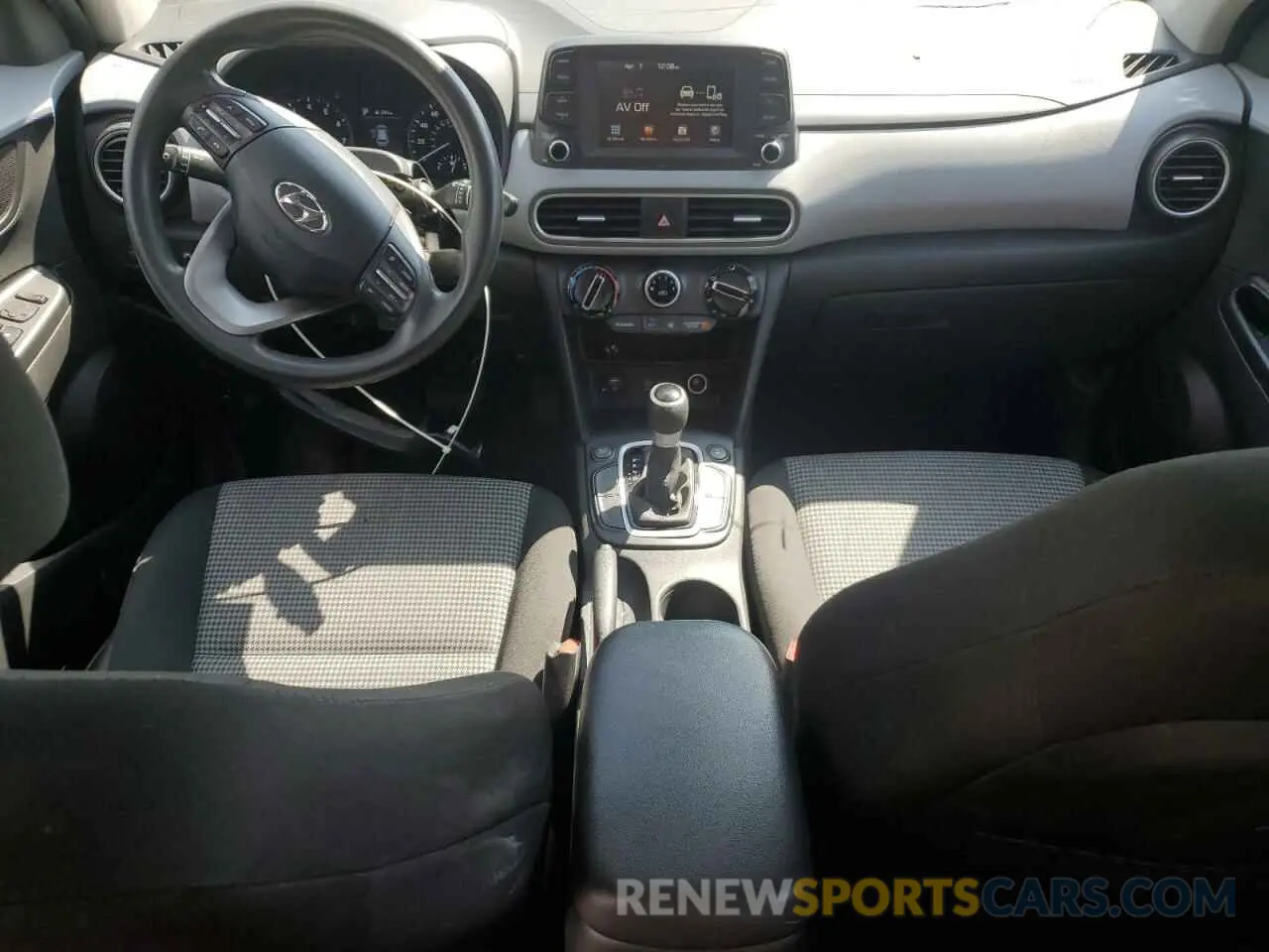 8 fotografías del automóvil dañado KM8K1CAA0LU571673 HYUNDAI KONA 2020
