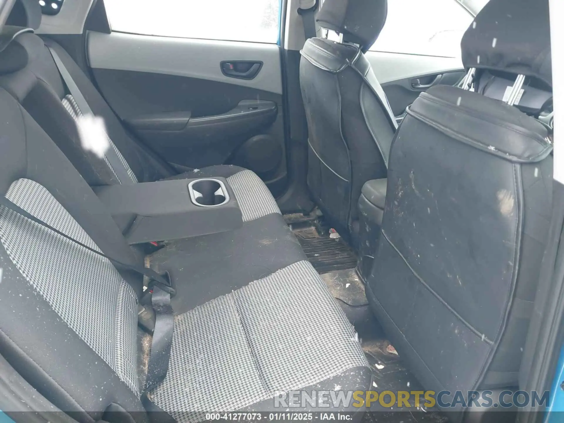 8 fotografías del automóvil dañado KM8K1CAA1LU453616 HYUNDAI KONA 2020