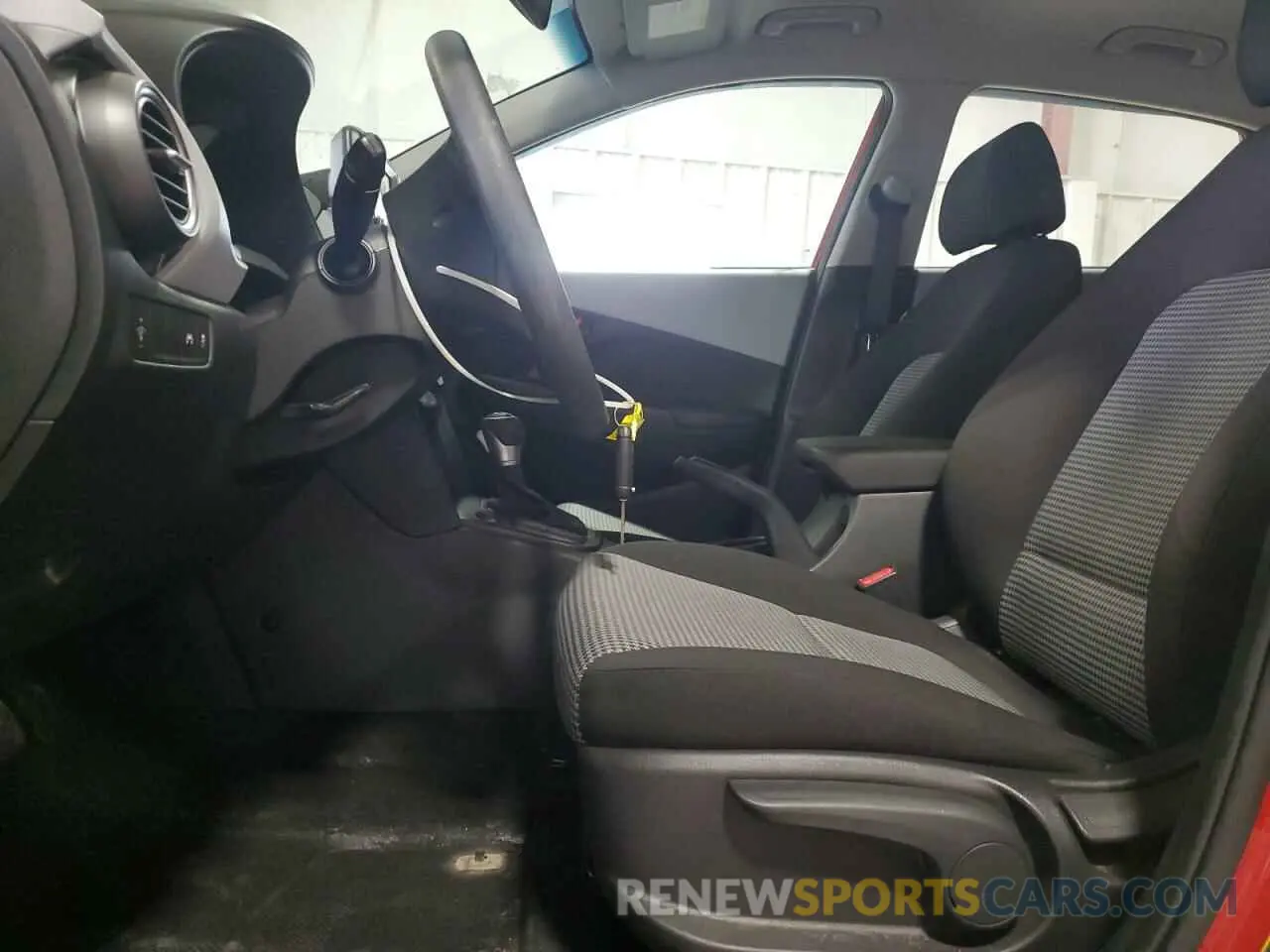 7 fotografías del automóvil dañado KM8K1CAA2LU527142 HYUNDAI KONA 2020