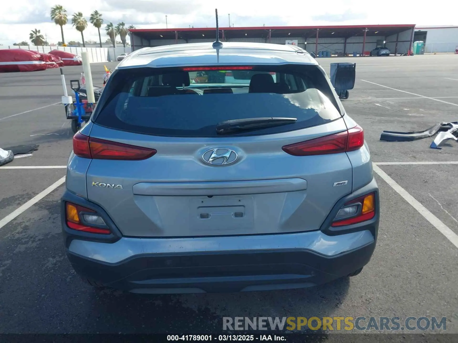 17 fotografías del automóvil dañado KM8K1CAA7LU591838 HYUNDAI KONA 2020