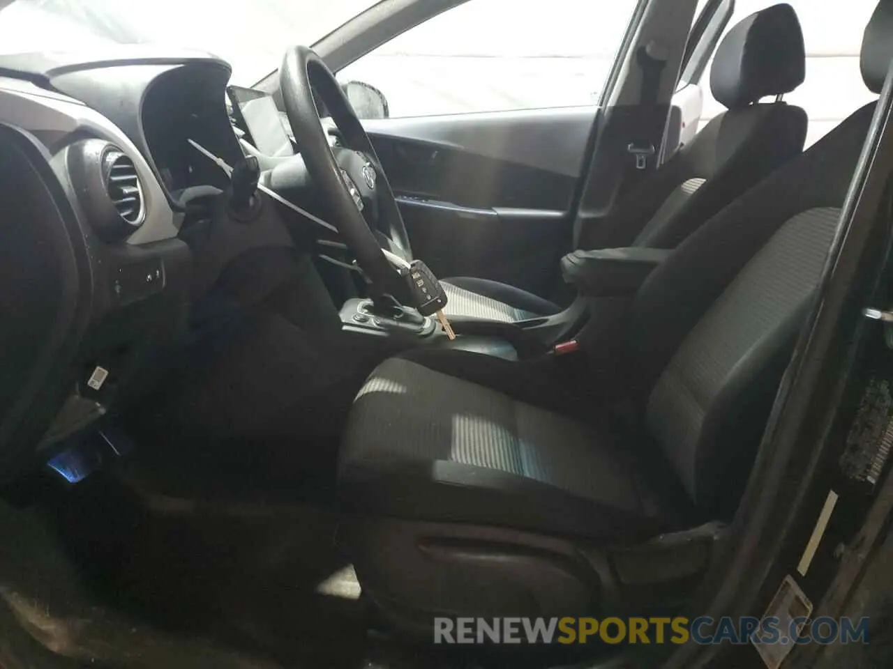 7 fotografías del automóvil dañado KM8K1CAA8LU472809 HYUNDAI KONA 2020