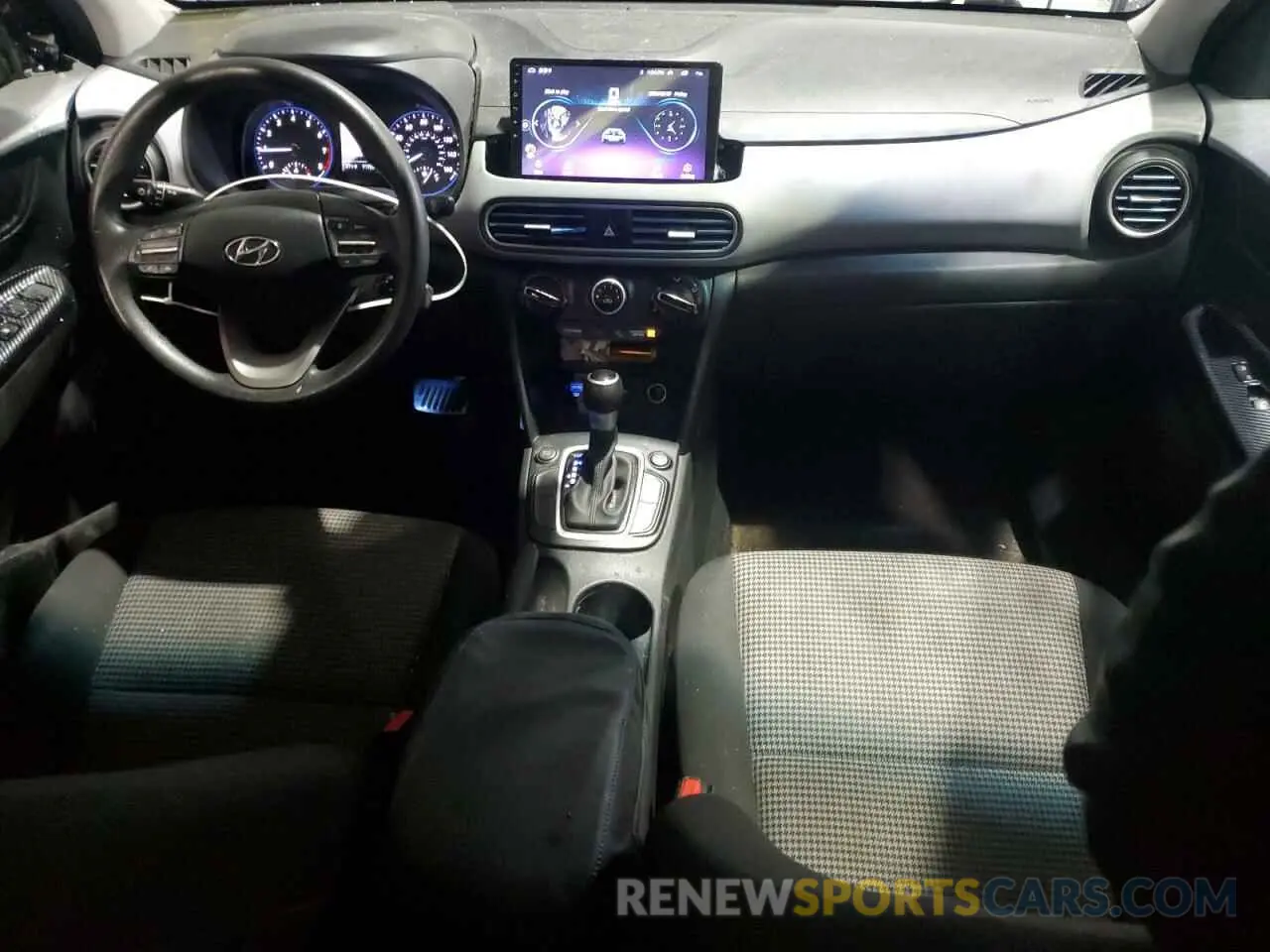 8 fotografías del automóvil dañado KM8K1CAA8LU472809 HYUNDAI KONA 2020