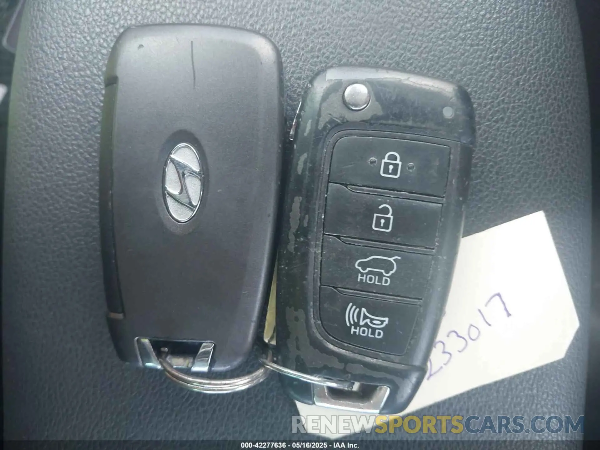 11 fotografías del automóvil dañado KM8K1CAA8LU574353 HYUNDAI KONA 2020