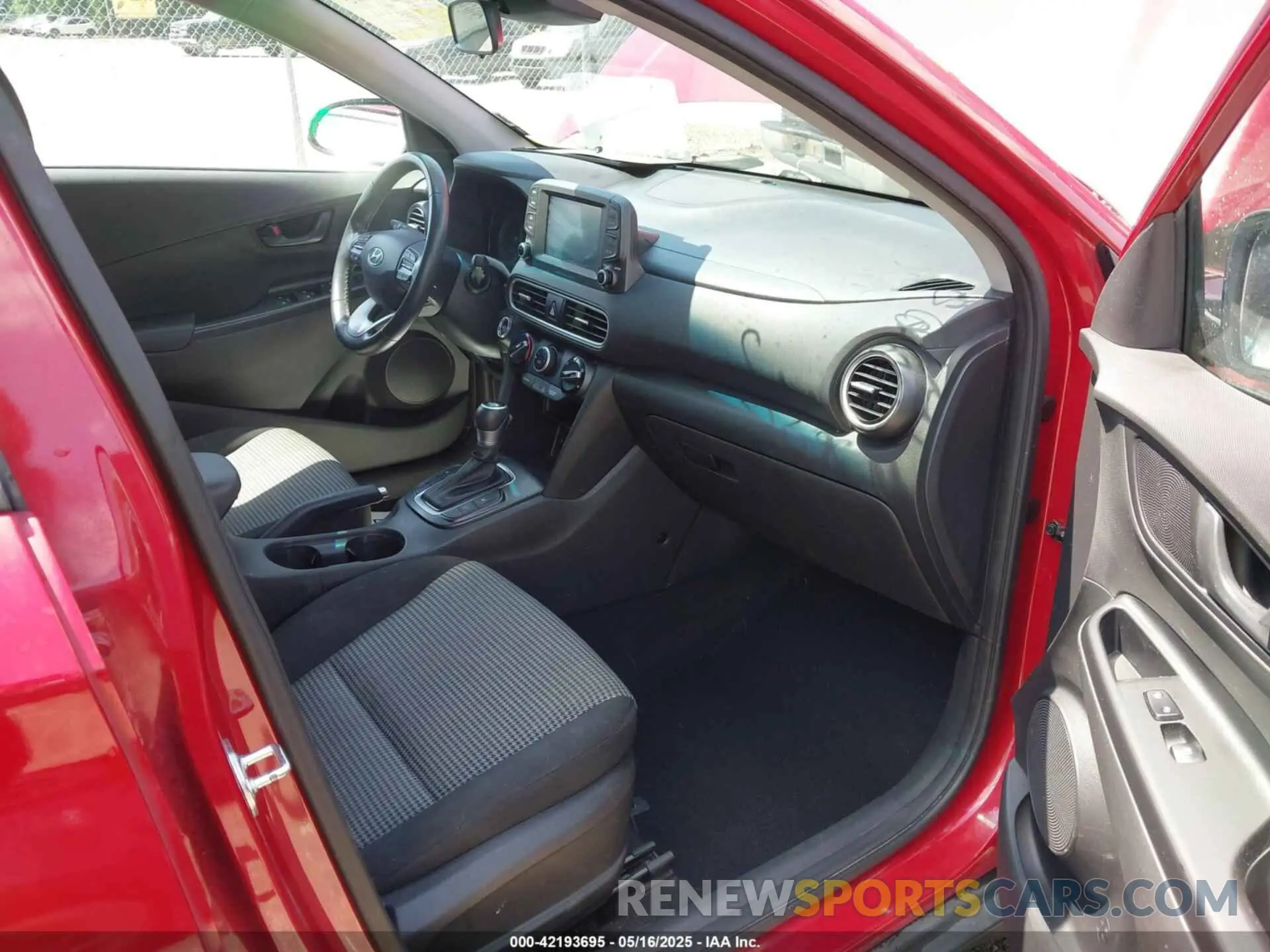 5 fotografías del automóvil dañado KM8K22AA1LU474084 HYUNDAI KONA 2020