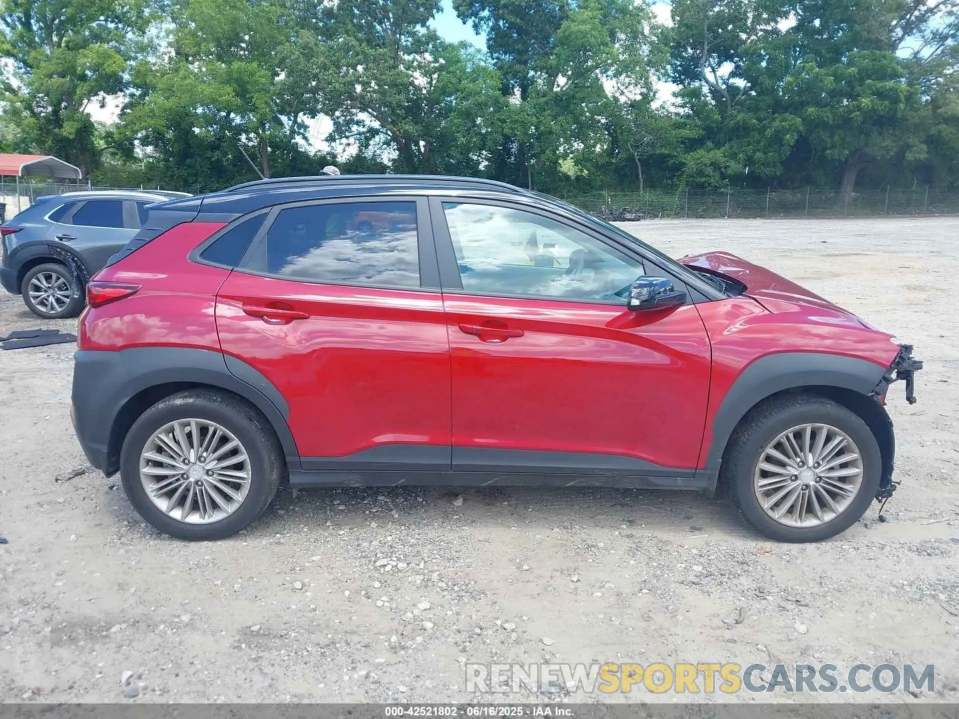 14 fotografías del automóvil dañado KM8K22AA1LU582222 HYUNDAI KONA 2020