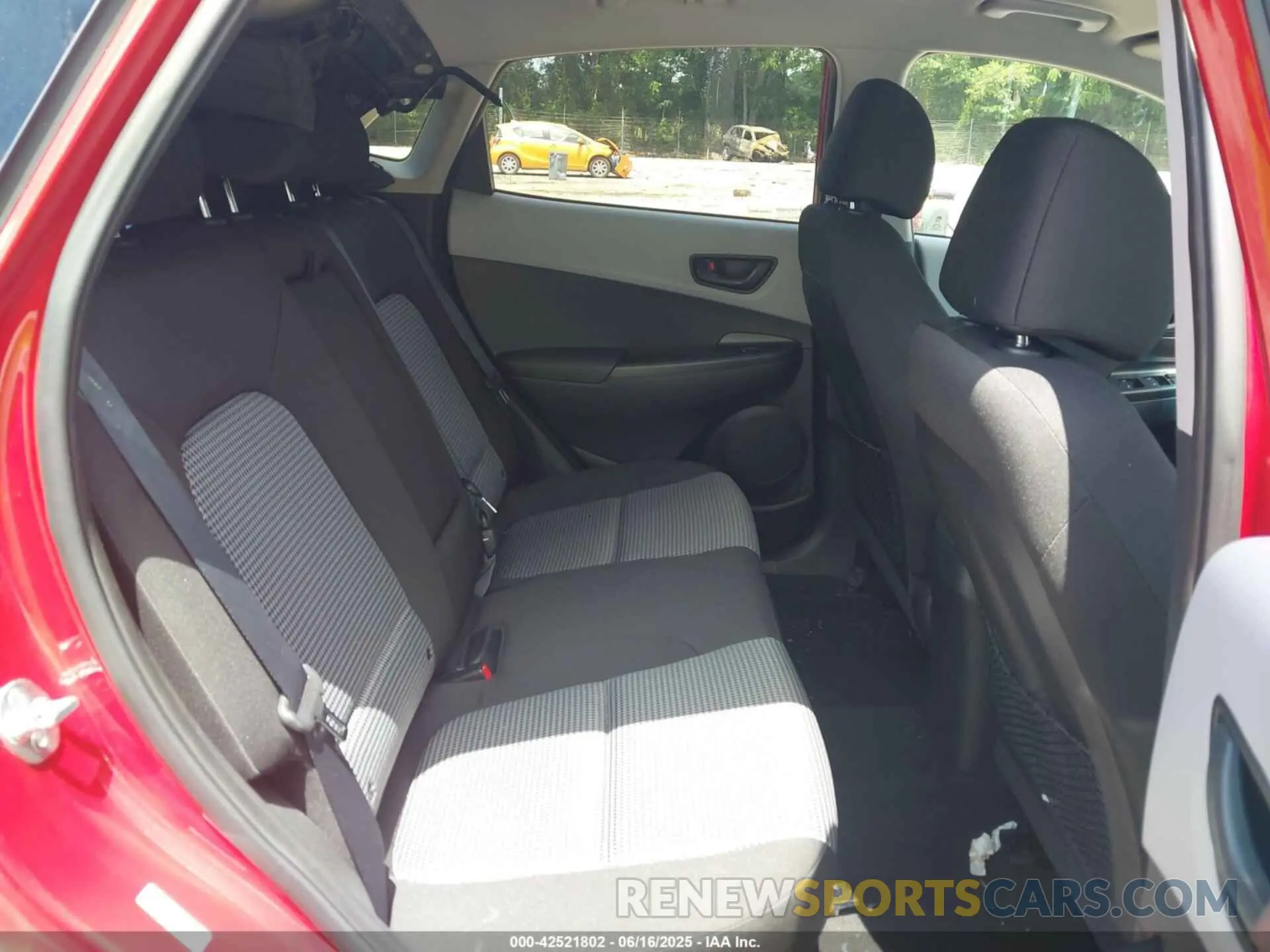 8 fotografías del automóvil dañado KM8K22AA1LU582222 HYUNDAI KONA 2020