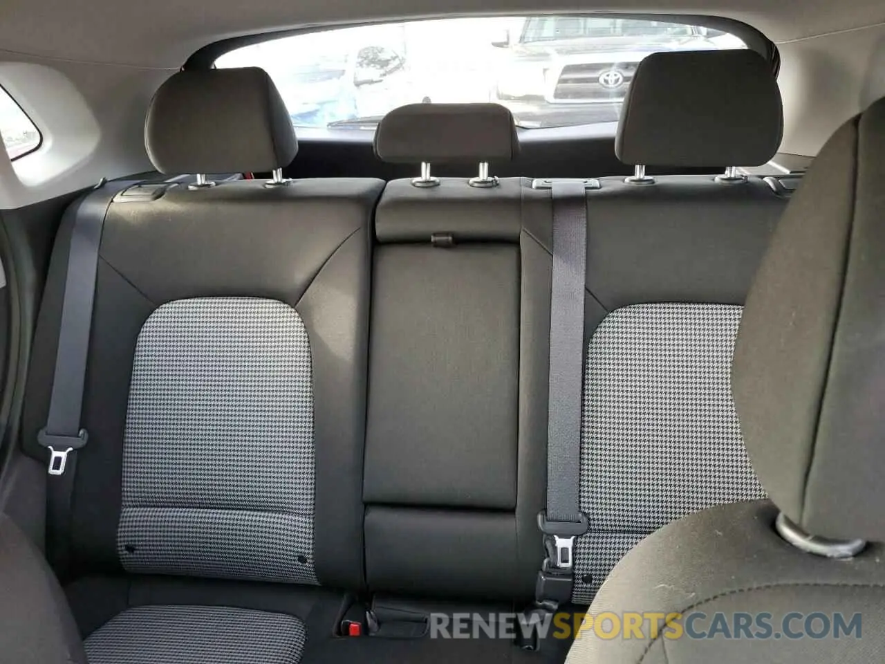 10 fotografías del automóvil dañado KM8K22AA6LU409554 HYUNDAI KONA 2020