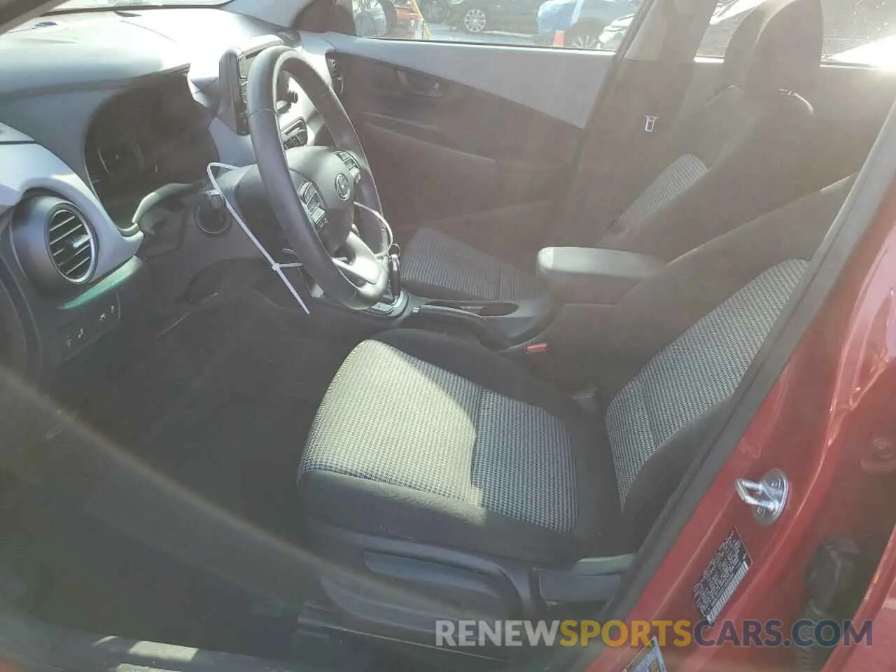 7 fotografías del automóvil dañado KM8K22AA6LU409554 HYUNDAI KONA 2020