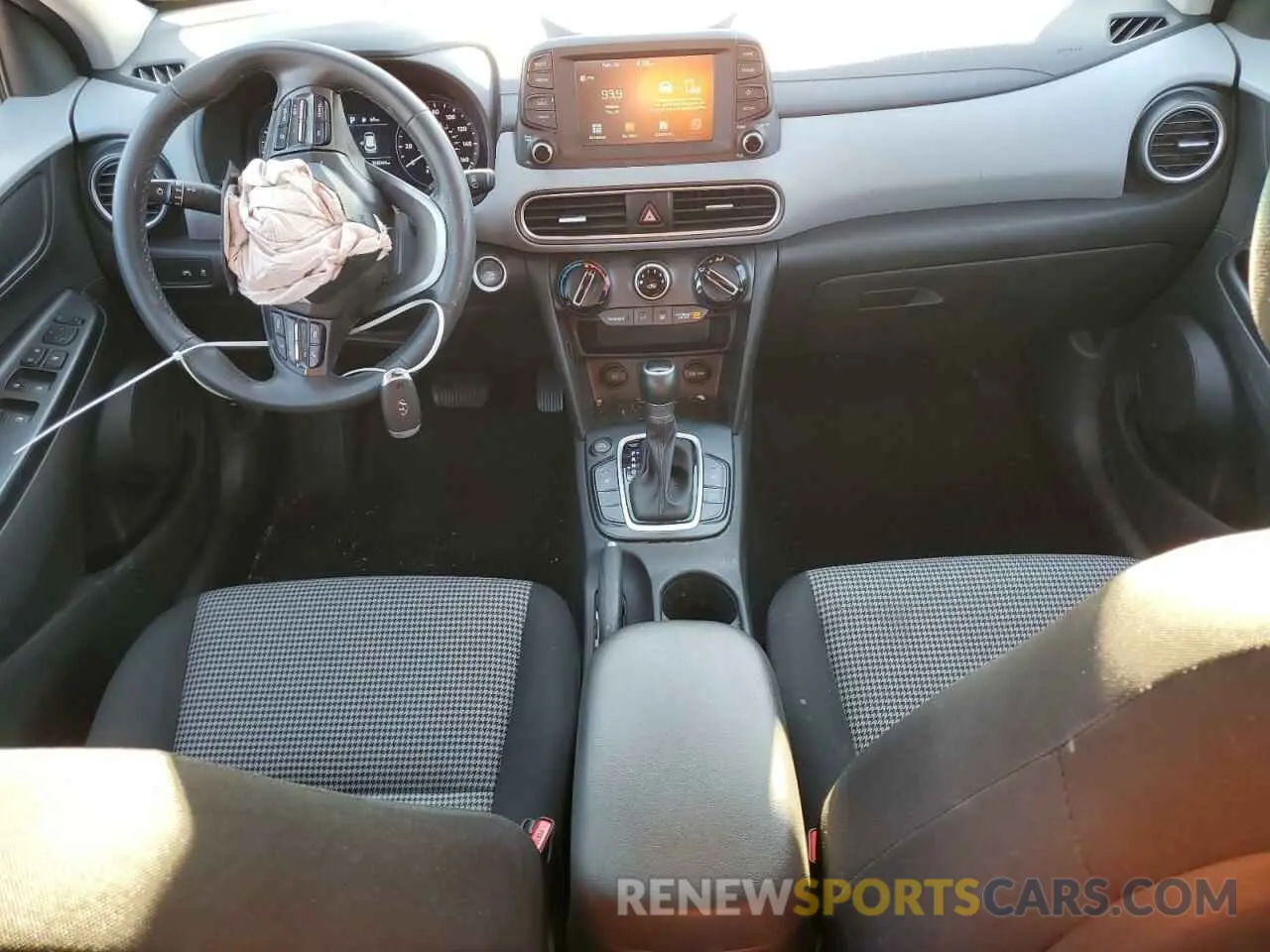 8 fotografías del automóvil dañado KM8K22AA6LU490524 HYUNDAI KONA 2020