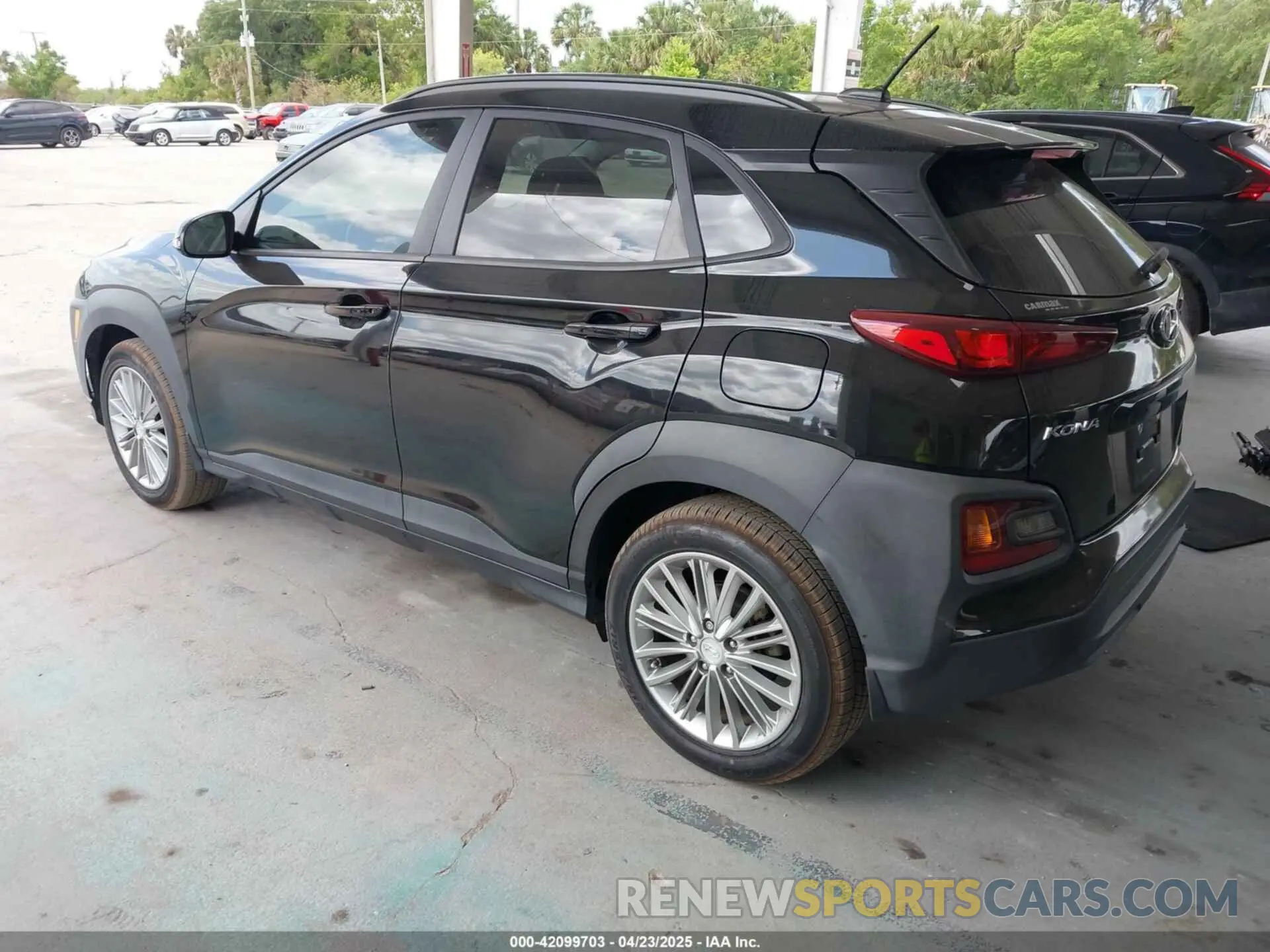 3 fotografías del automóvil dañado KM8K22AA9LU448641 HYUNDAI KONA 2020