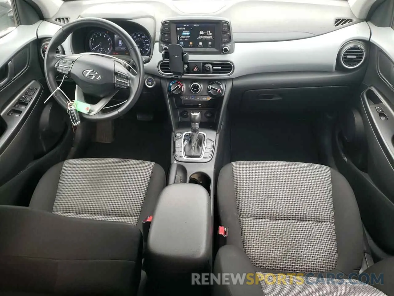 8 fotografías del automóvil dañado KM8K22AAXLU513058 HYUNDAI KONA 2020