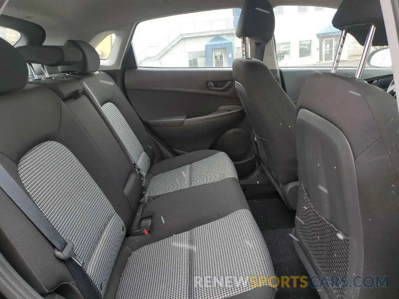 10 fotografías del automóvil dañado KM8K2CAA0LU421690 HYUNDAI KONA 2020