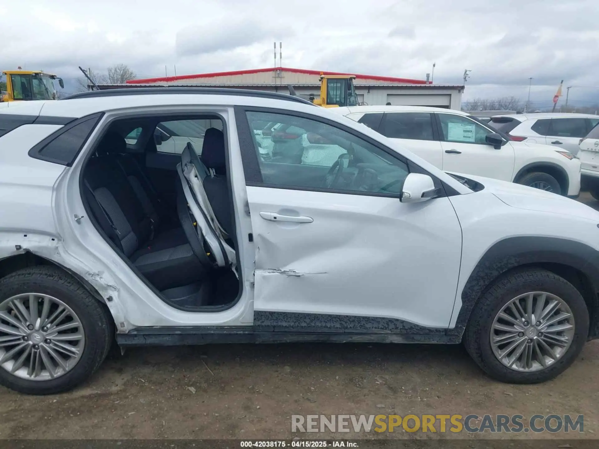 14 fotografías del automóvil dañado KM8K2CAA0LU569113 HYUNDAI KONA 2020