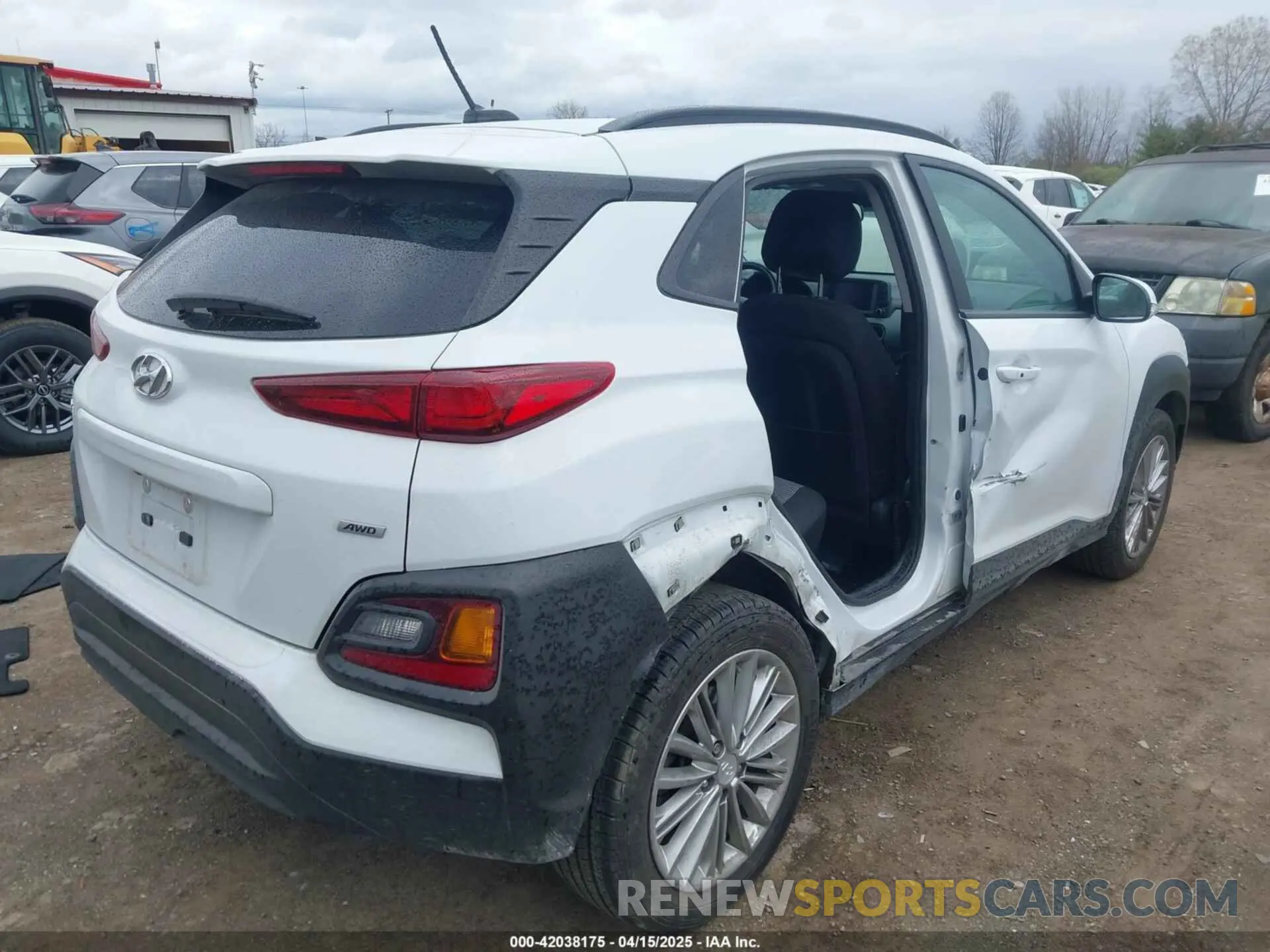4 fotografías del automóvil dañado KM8K2CAA0LU569113 HYUNDAI KONA 2020