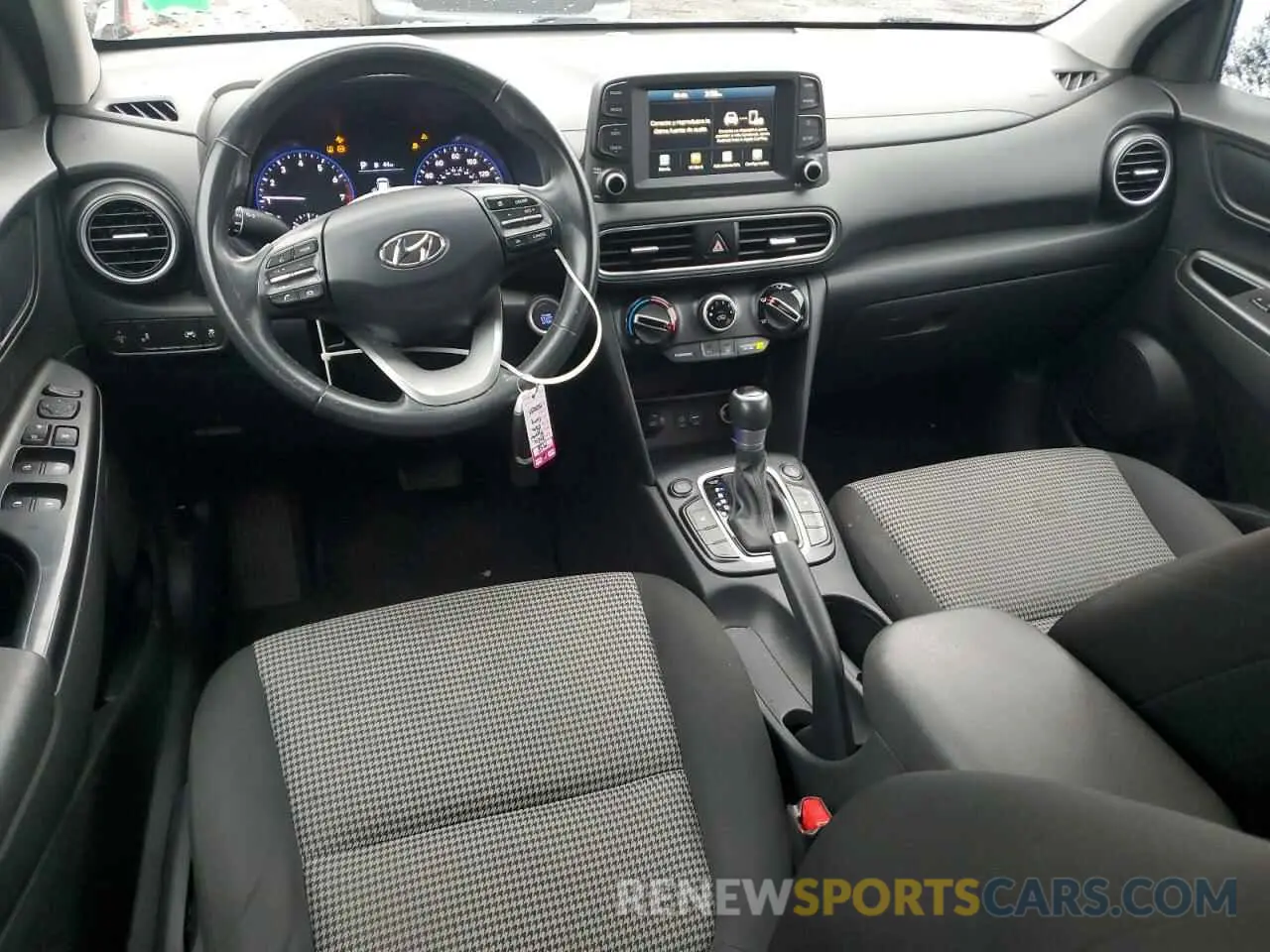 8 fotografías del automóvil dañado KM8K2CAA1LU507039 HYUNDAI KONA 2020