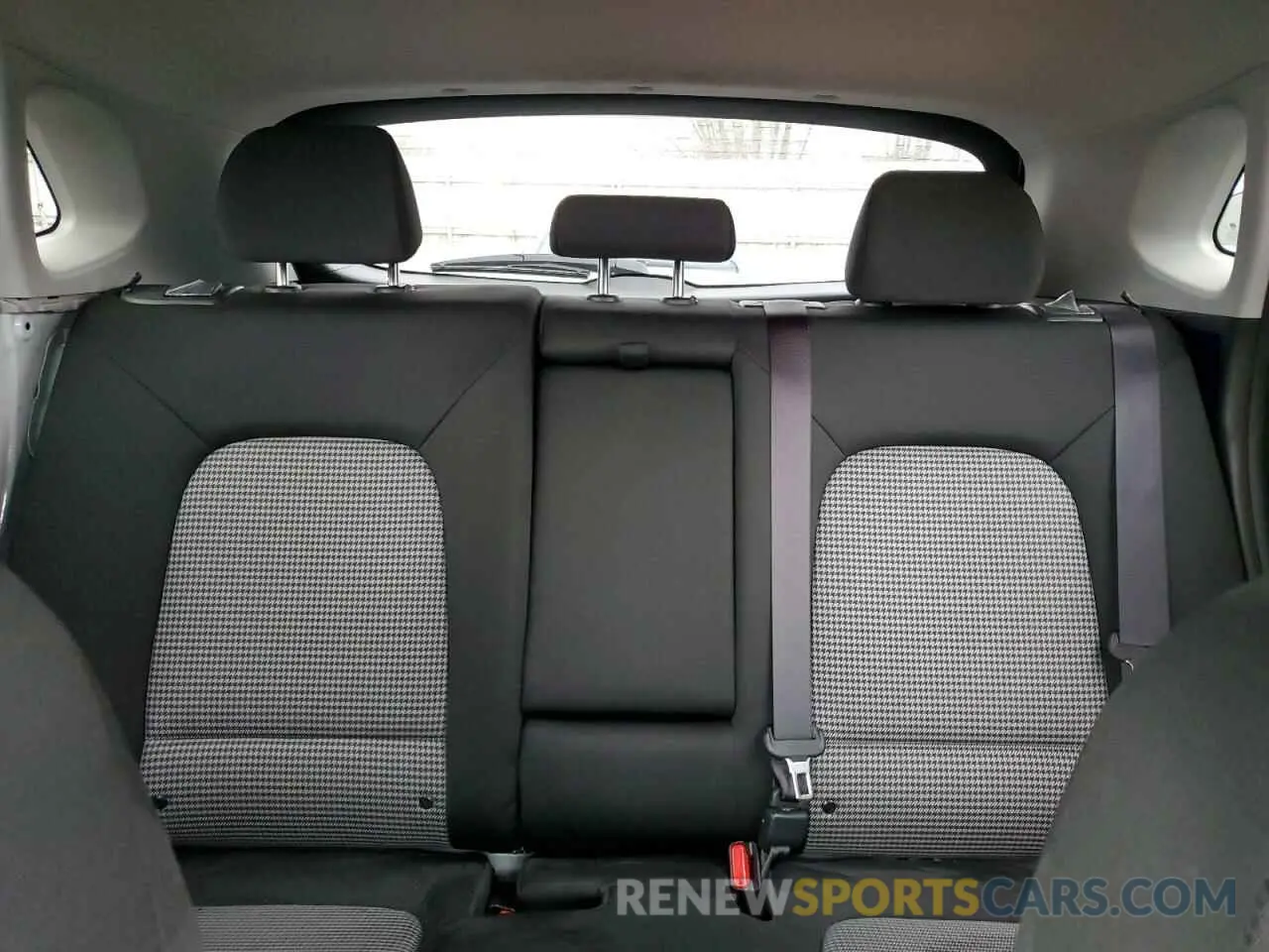 10 fotografías del automóvil dañado KM8K2CAA1LU591637 HYUNDAI KONA 2020