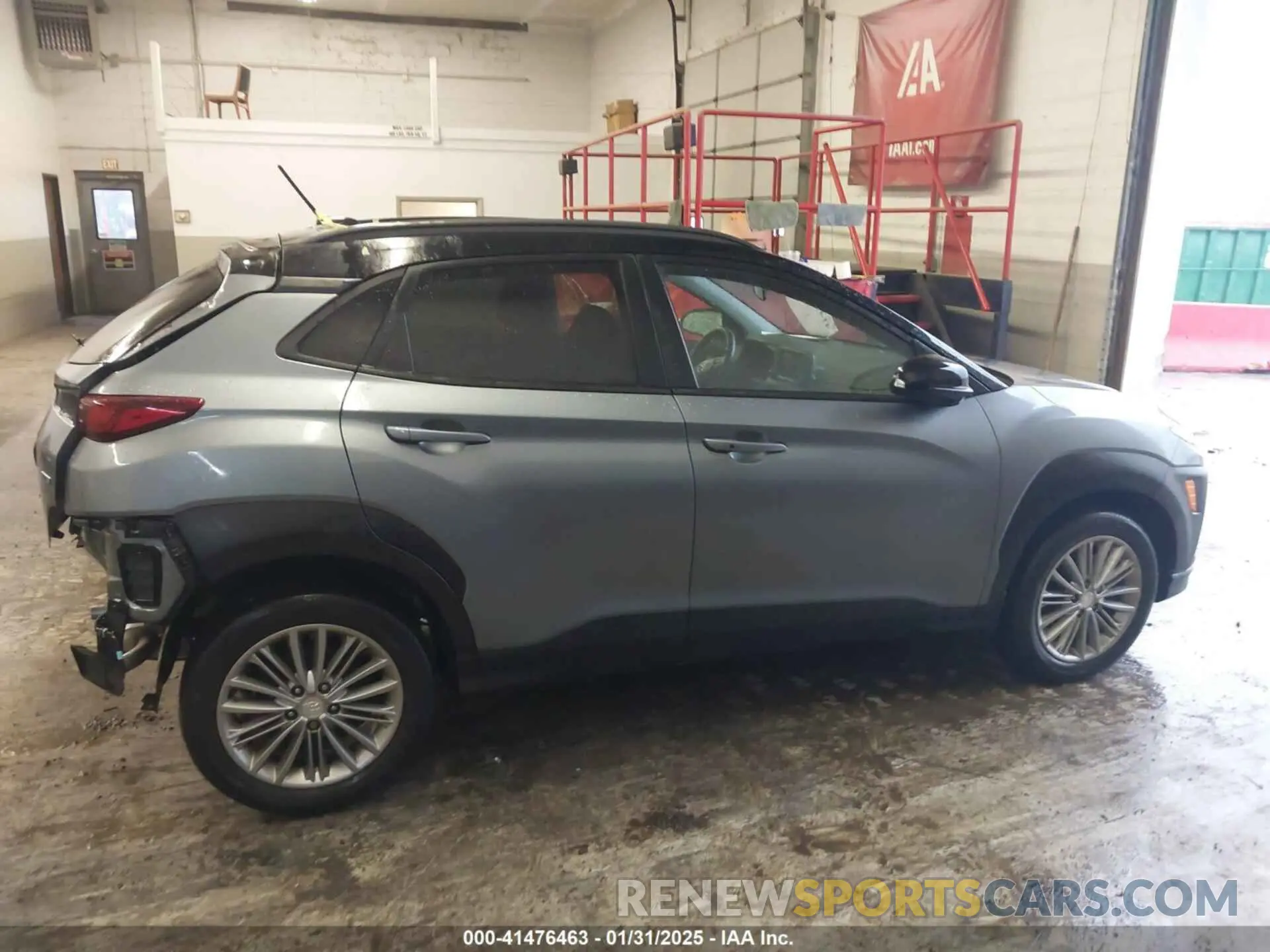 14 fotografías del automóvil dañado KM8K2CAA3LU402888 HYUNDAI KONA 2020