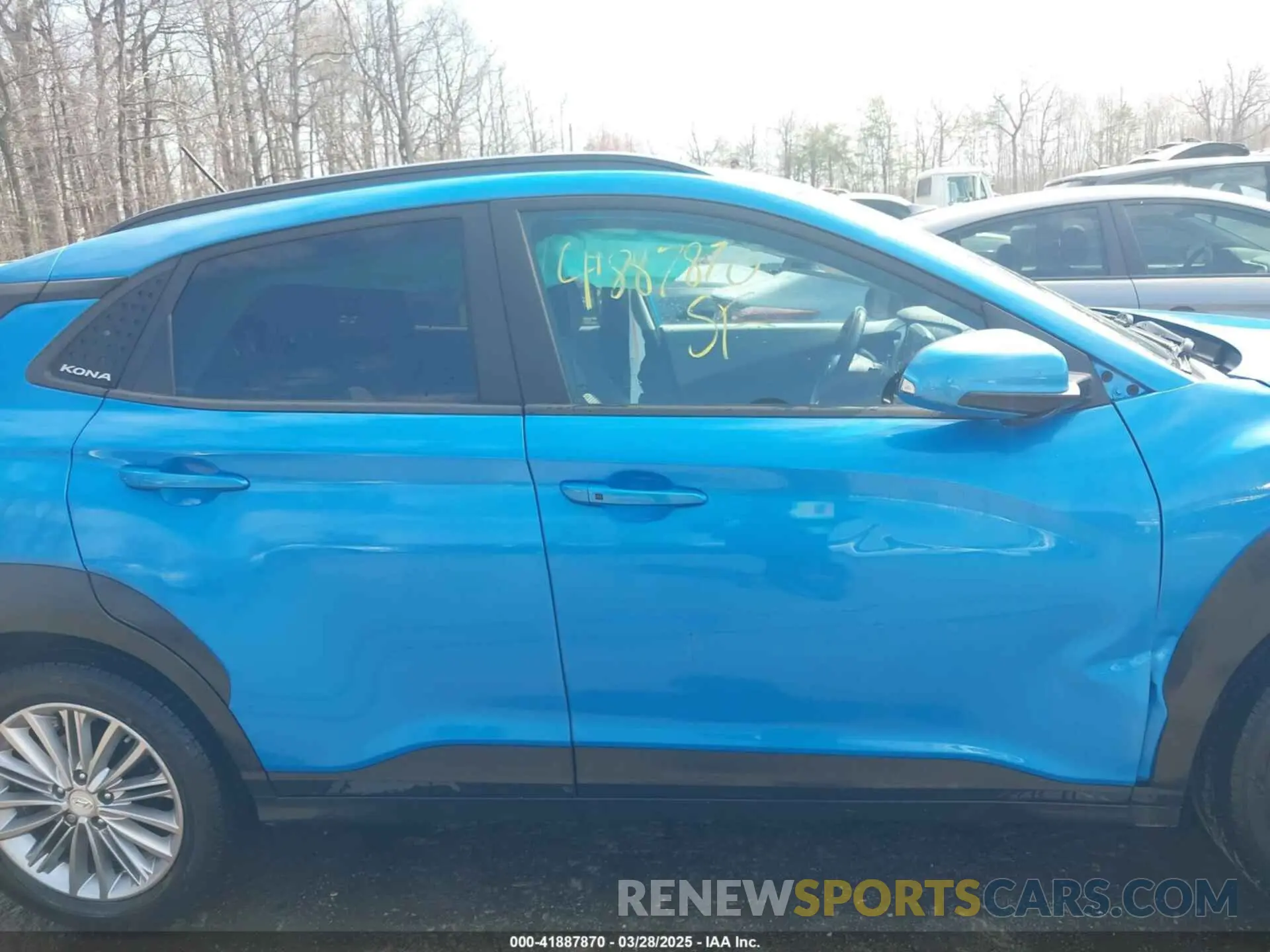13 fotografías del automóvil dañado KM8K2CAA3LU492544 HYUNDAI KONA 2020