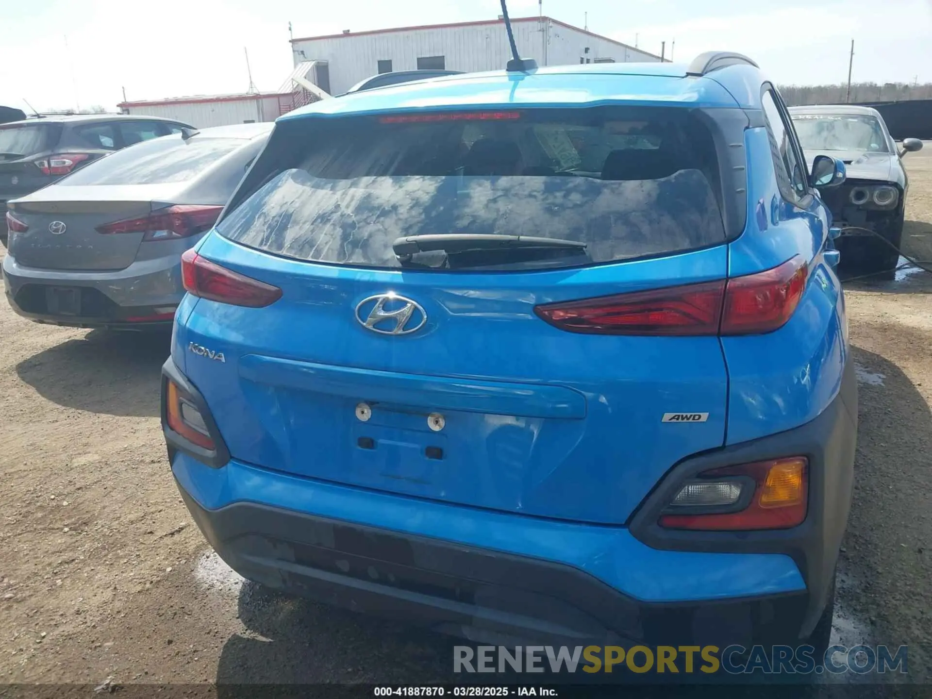 16 fotografías del automóvil dañado KM8K2CAA3LU492544 HYUNDAI KONA 2020