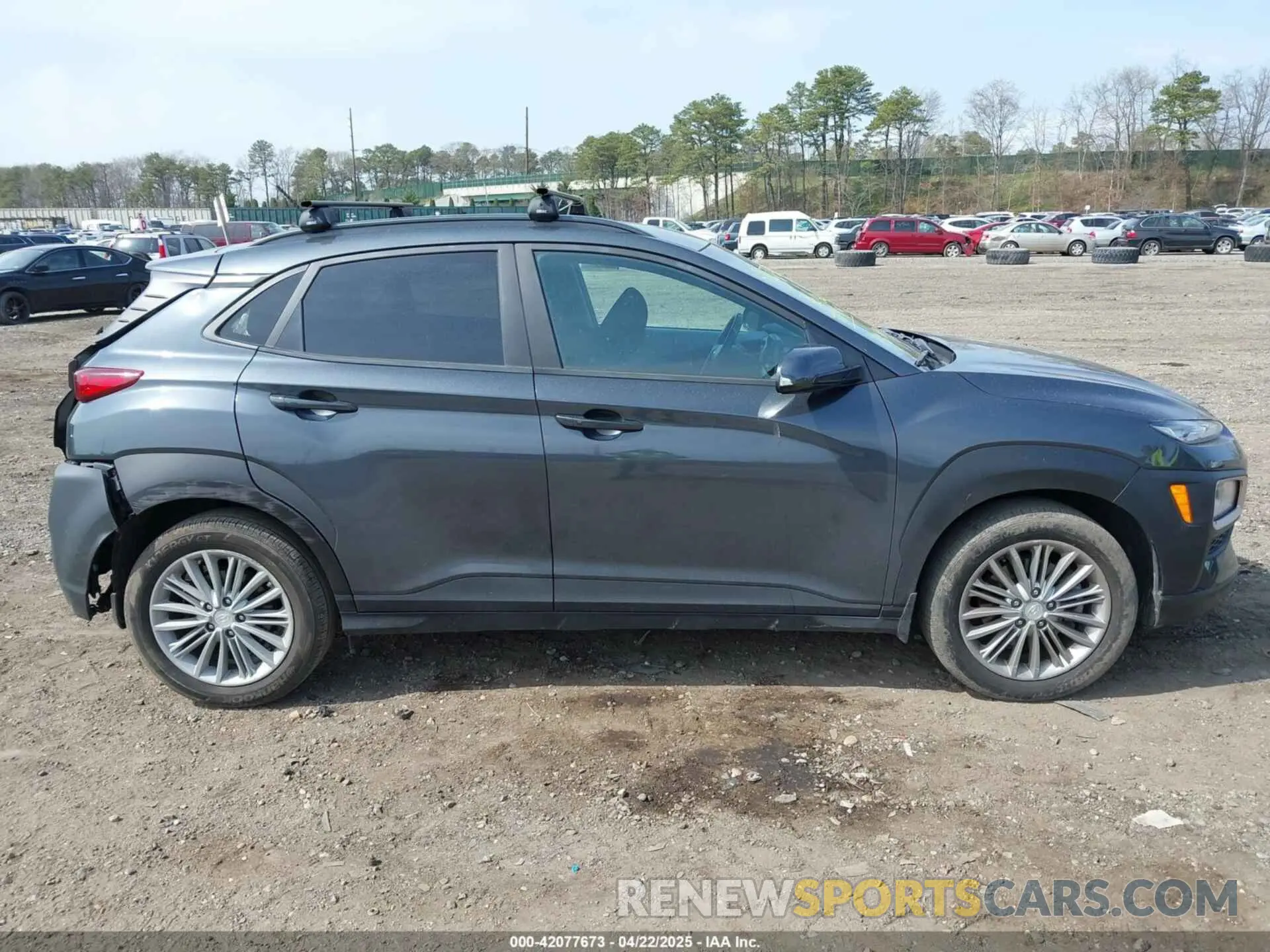 13 fotografías del automóvil dañado KM8K2CAA4LU488941 HYUNDAI KONA 2020