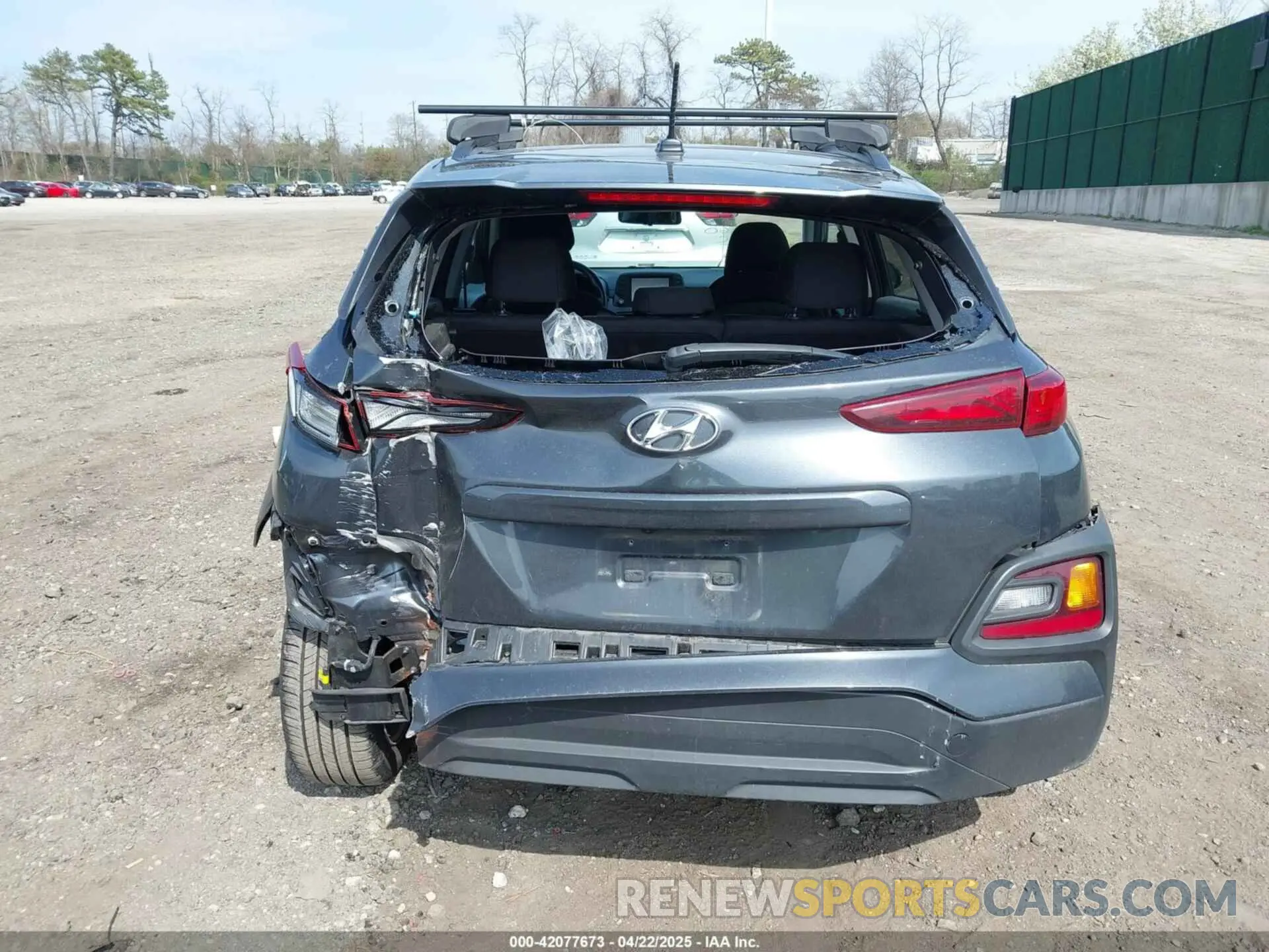 16 fotografías del automóvil dañado KM8K2CAA4LU488941 HYUNDAI KONA 2020