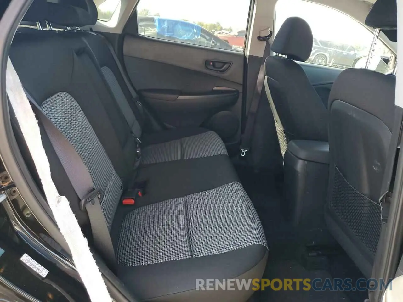 10 fotografías del automóvil dañado KM8K2CAA4LU494917 HYUNDAI KONA 2020