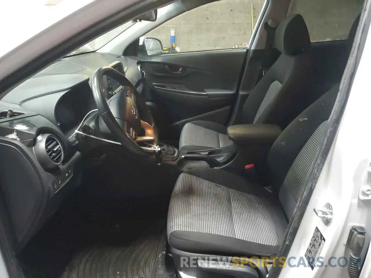 7 fotografías del automóvil dañado KM8K2CAA7LU498377 HYUNDAI KONA 2020
