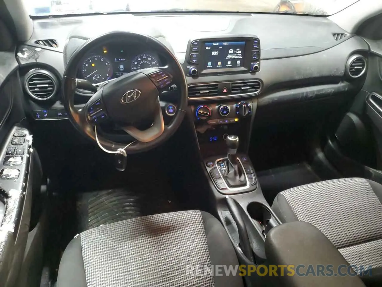8 fotografías del automóvil dañado KM8K2CAA7LU498377 HYUNDAI KONA 2020