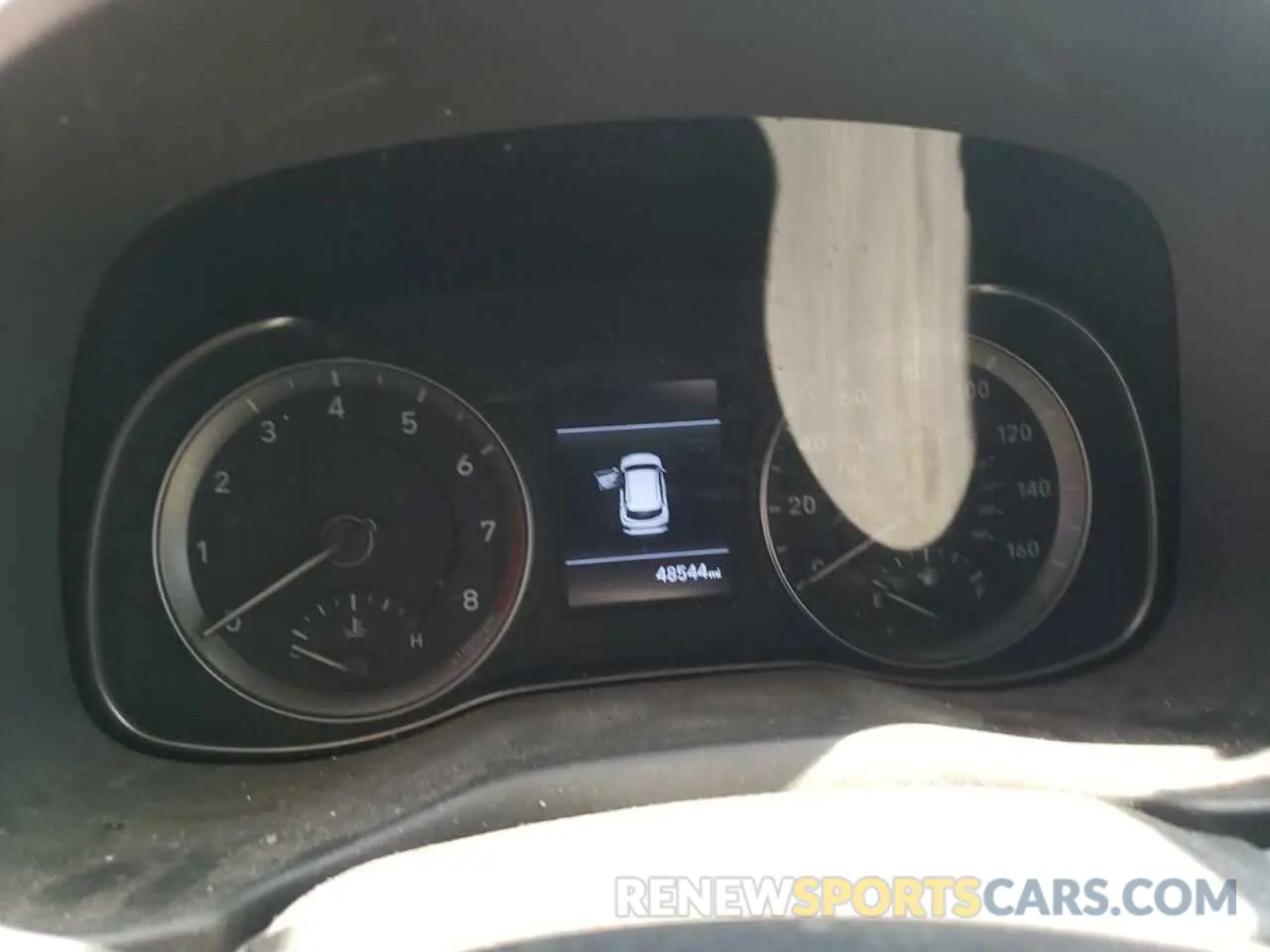9 fotografías del automóvil dañado KM8K2CAA8LU475853 HYUNDAI KONA 2020