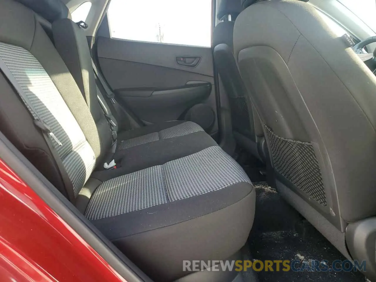 10 fotografías del automóvil dañado KM8K2CAA9LU588534 HYUNDAI KONA 2020
