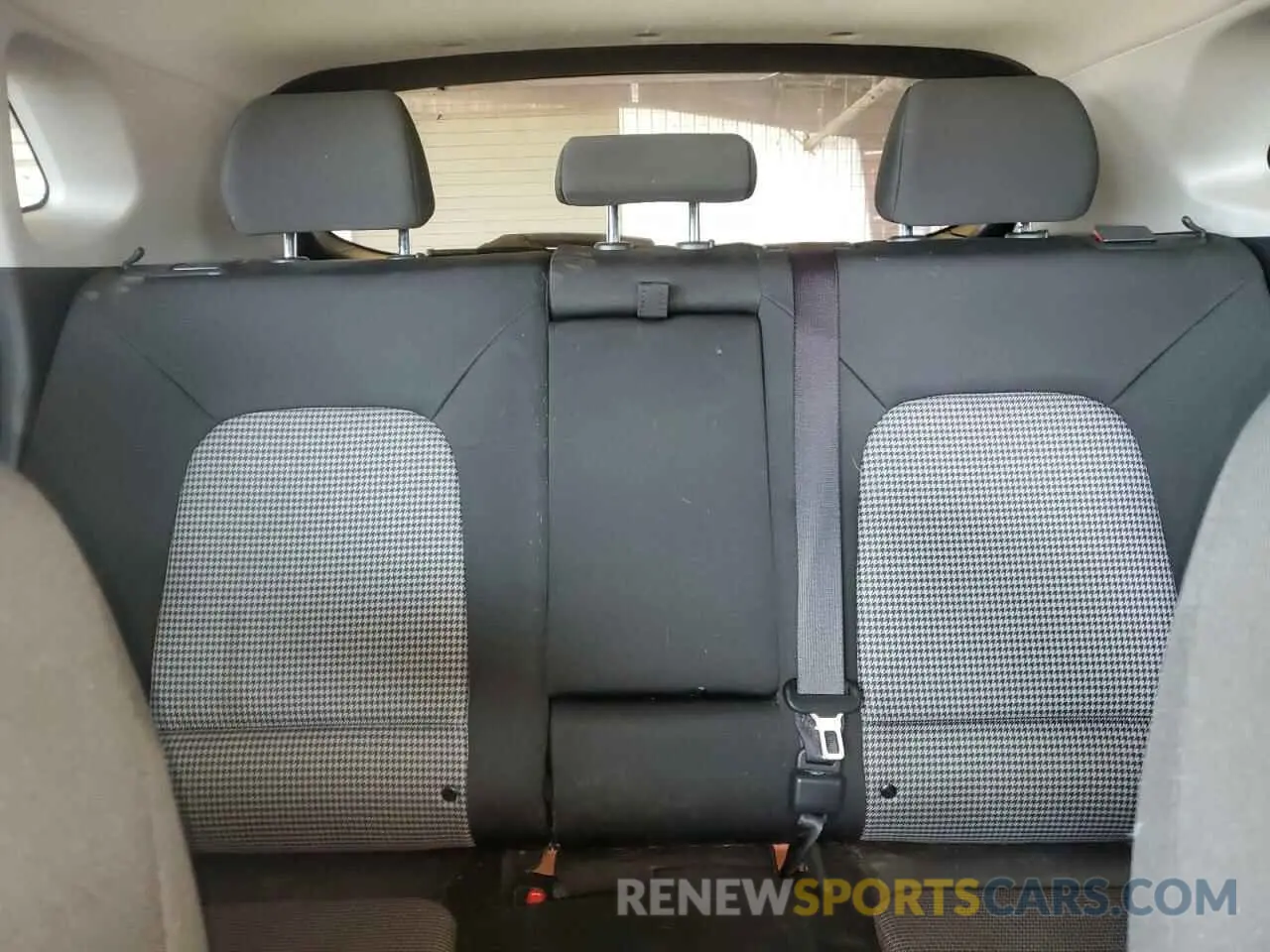 10 fotografías del automóvil dañado KM8K2CAAXLU467298 HYUNDAI KONA 2020