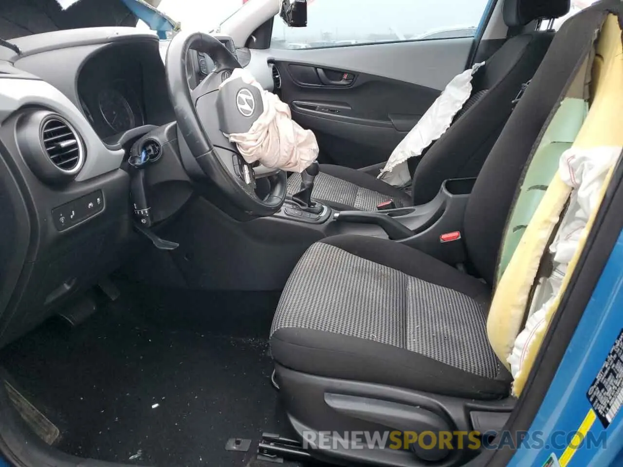7 fotografías del automóvil dañado KM8K2CAAXLU494470 HYUNDAI KONA 2020