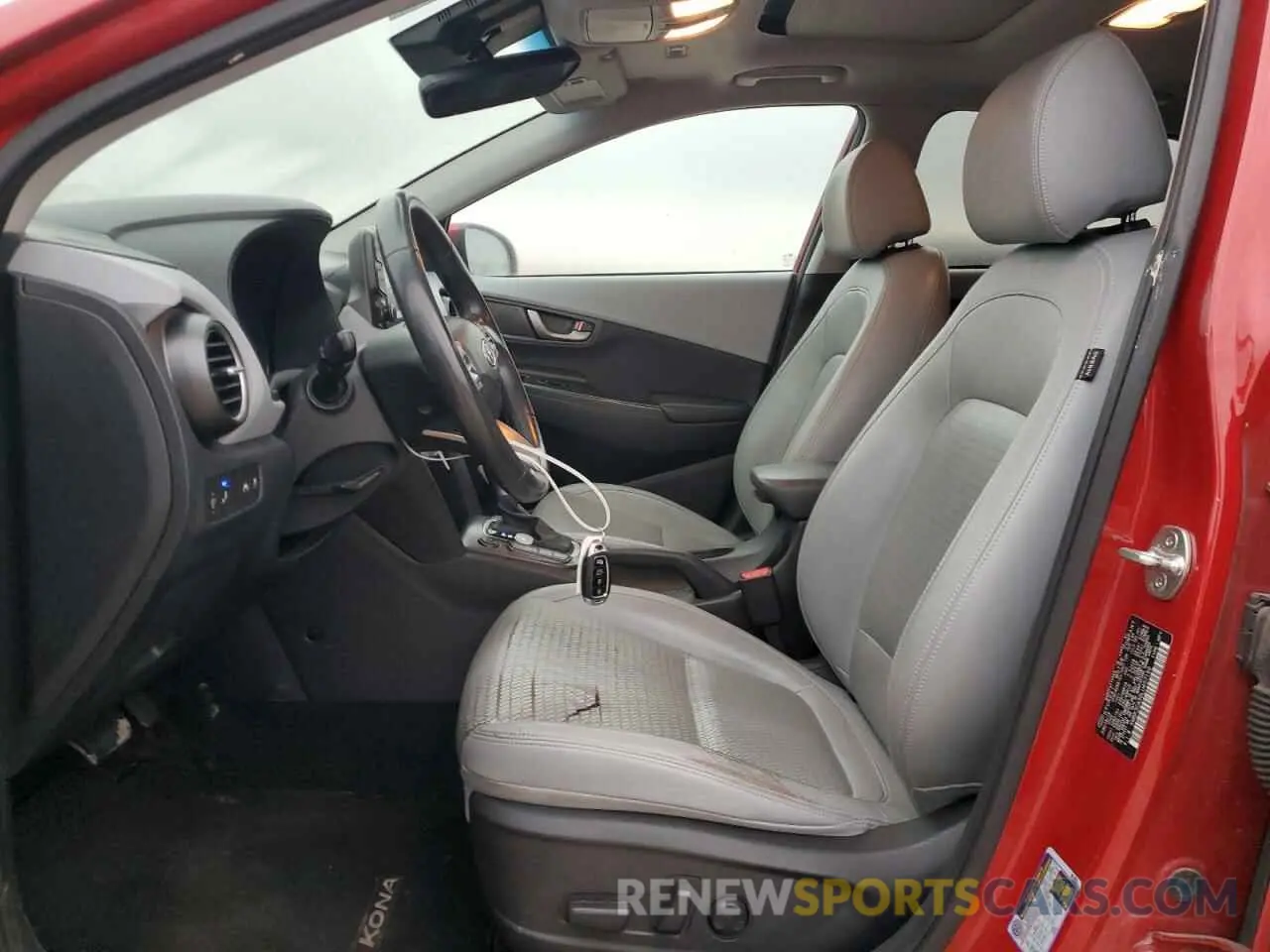 7 fotografías del automóvil dañado KM8K3CA50LU407160 HYUNDAI KONA 2020