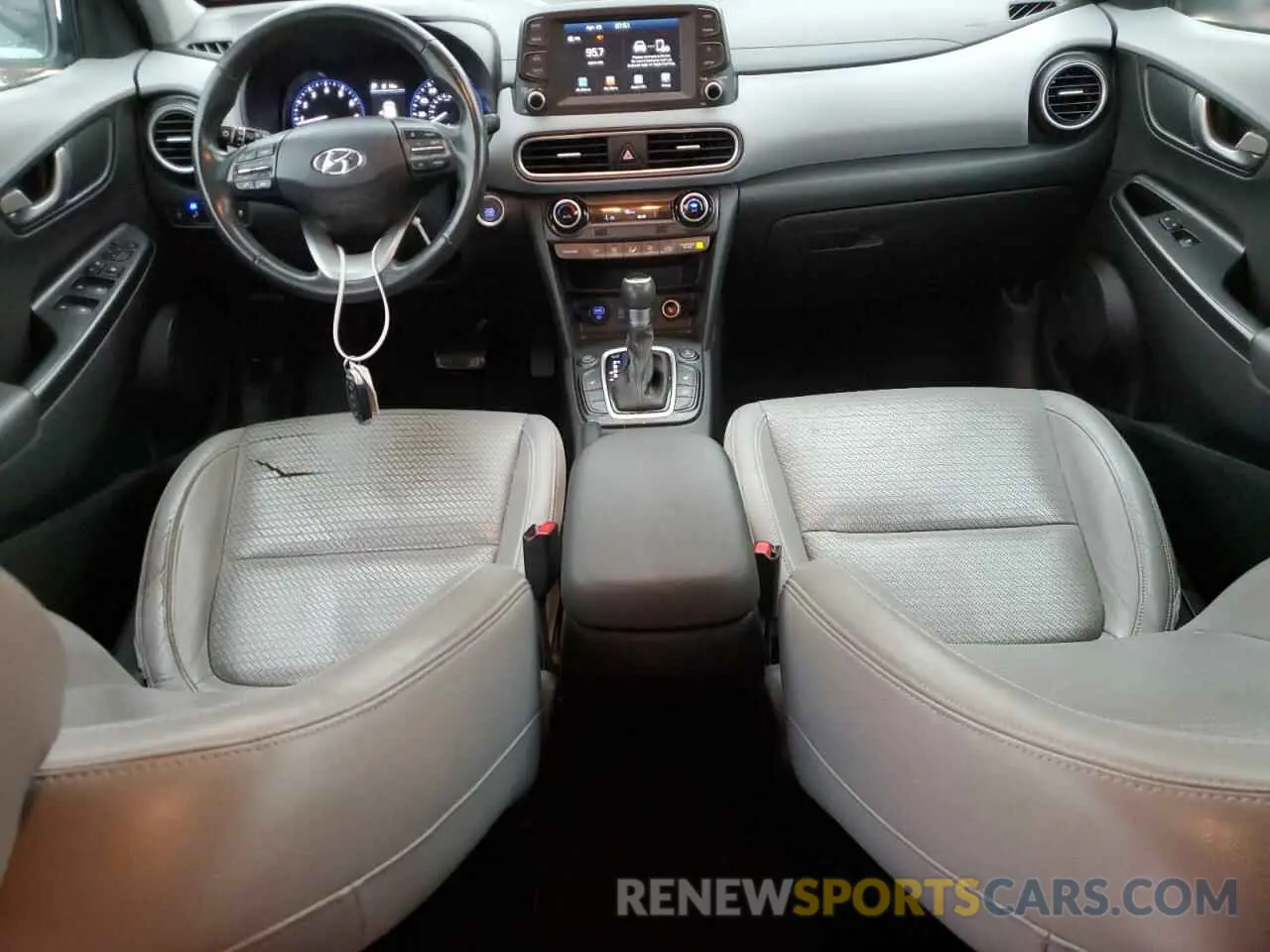 8 fotografías del automóvil dañado KM8K3CA50LU407160 HYUNDAI KONA 2020