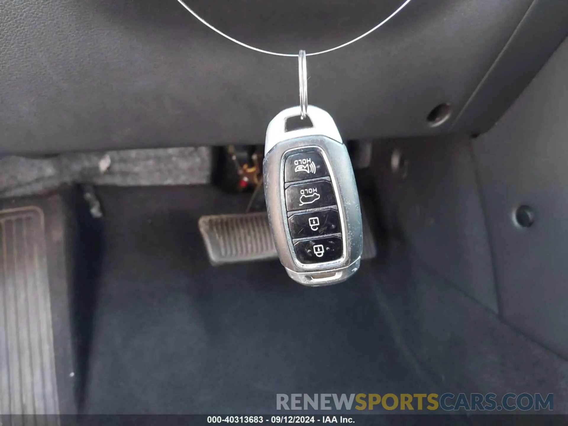 11 fotografías del automóvil dañado KM8K3CA52LU486346 HYUNDAI KONA 2020