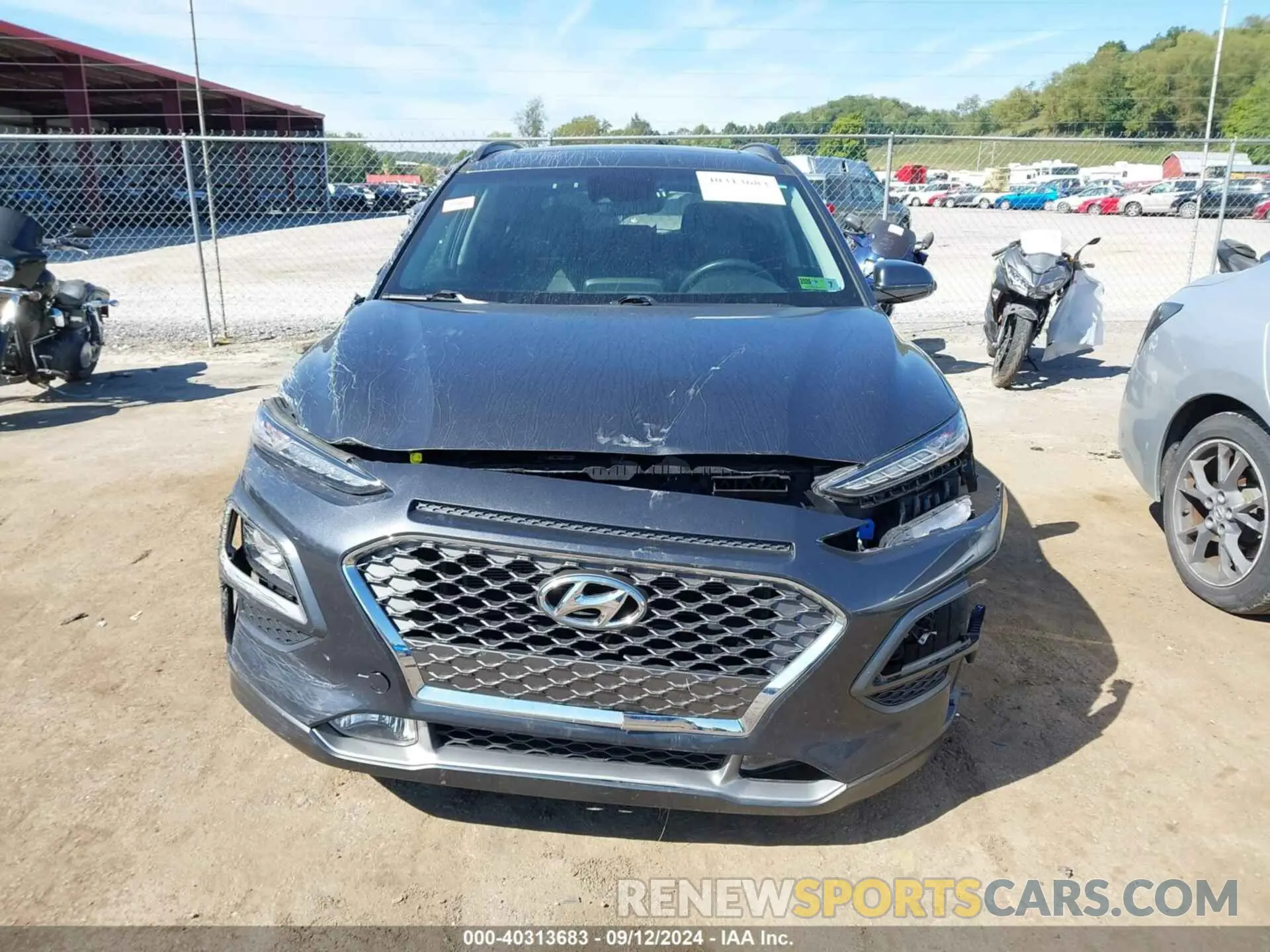 13 fotografías del automóvil dañado KM8K3CA52LU486346 HYUNDAI KONA 2020