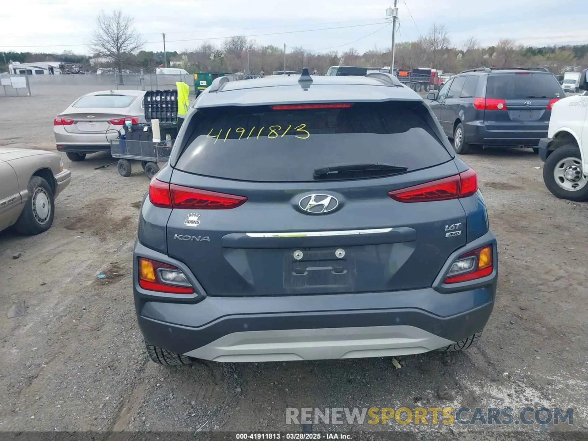 16 fotografías del automóvil dañado KM8K5CA56LU518063 HYUNDAI KONA 2020