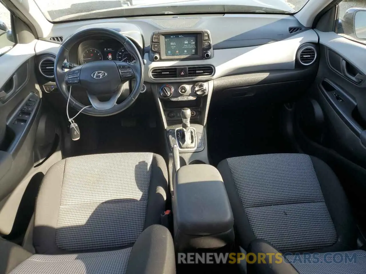 8 fotografías del automóvil dañado KM8K62AA4LU427281 HYUNDAI KONA 2020