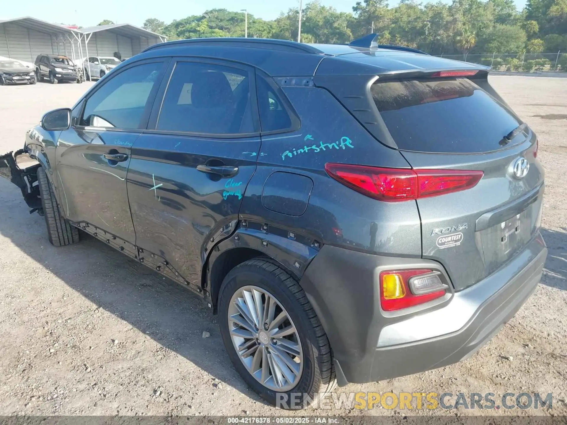 3 fotografías del automóvil dañado KM8K62AA4LU446610 HYUNDAI KONA 2020