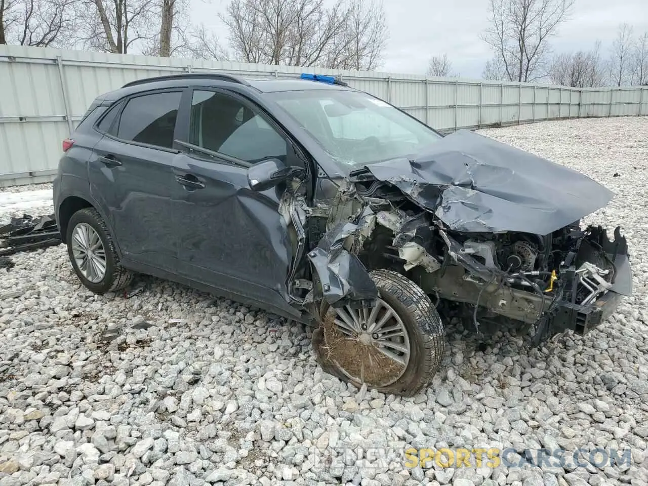 4 fotografías del automóvil dañado KM8K6CAA2LU546887 HYUNDAI KONA 2020