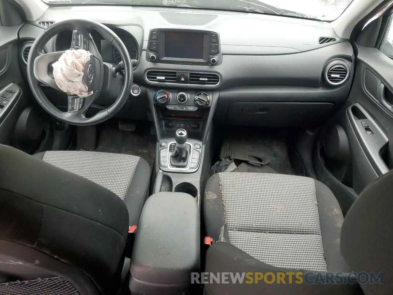 8 fotografías del automóvil dañado KM8K6CAA2LU546887 HYUNDAI KONA 2020