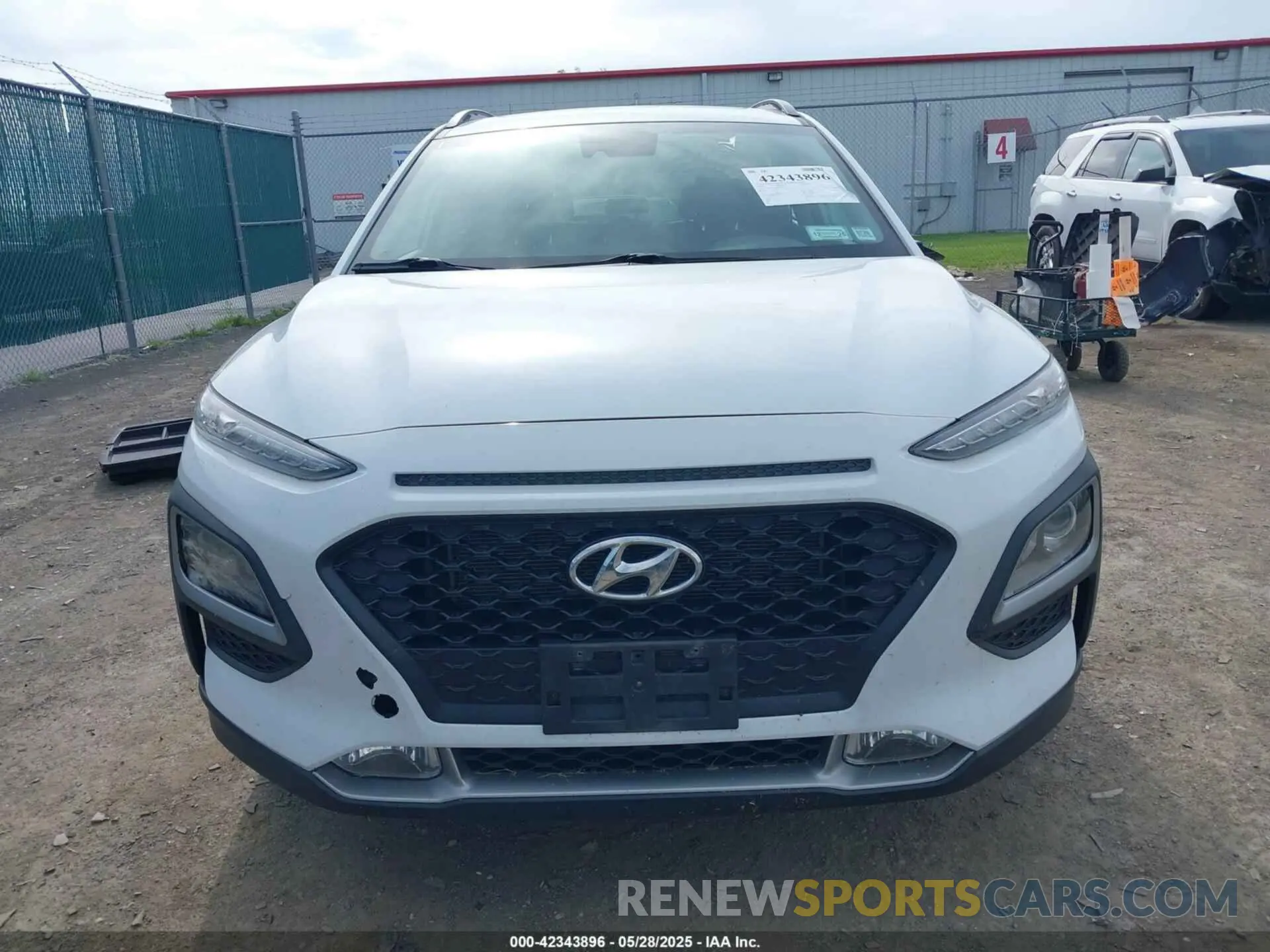 12 fotografías del automóvil dañado KM8K6CAA6LU480621 HYUNDAI KONA 2020