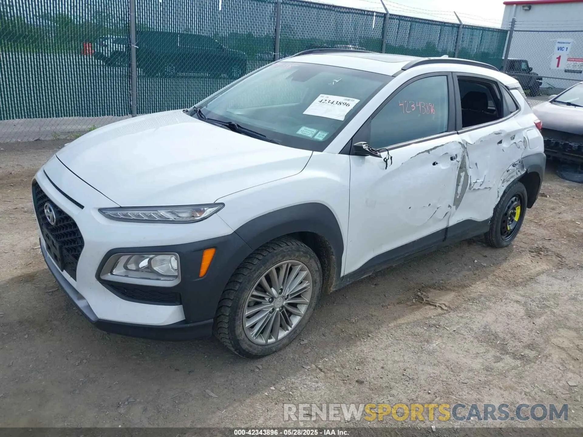 2 fotografías del automóvil dañado KM8K6CAA6LU480621 HYUNDAI KONA 2020