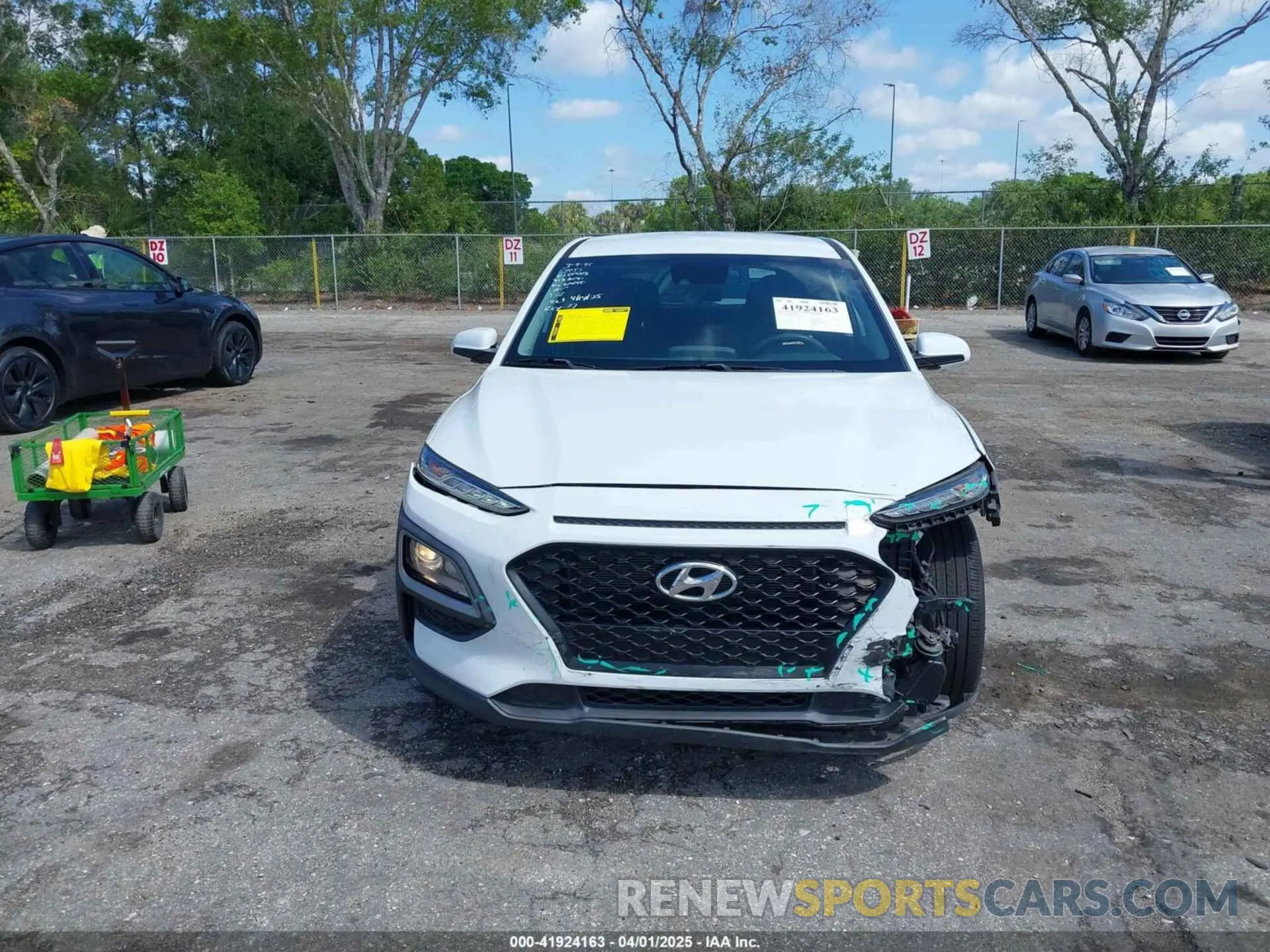 6 fotografías del automóvil dañado KM8K12AA0MU614100 HYUNDAI KONA 2021