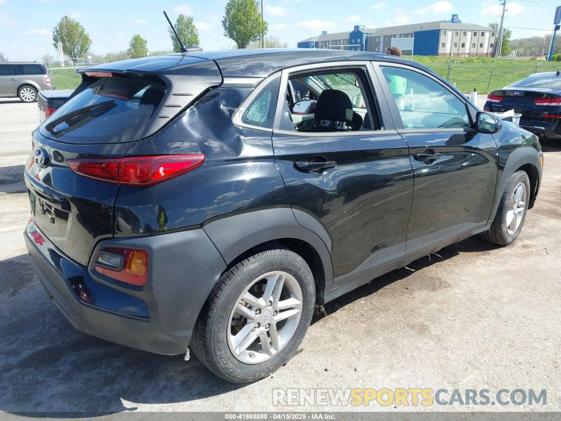 4 fotografías del automóvil dañado KM8K12AA0MU645346 HYUNDAI KONA 2021