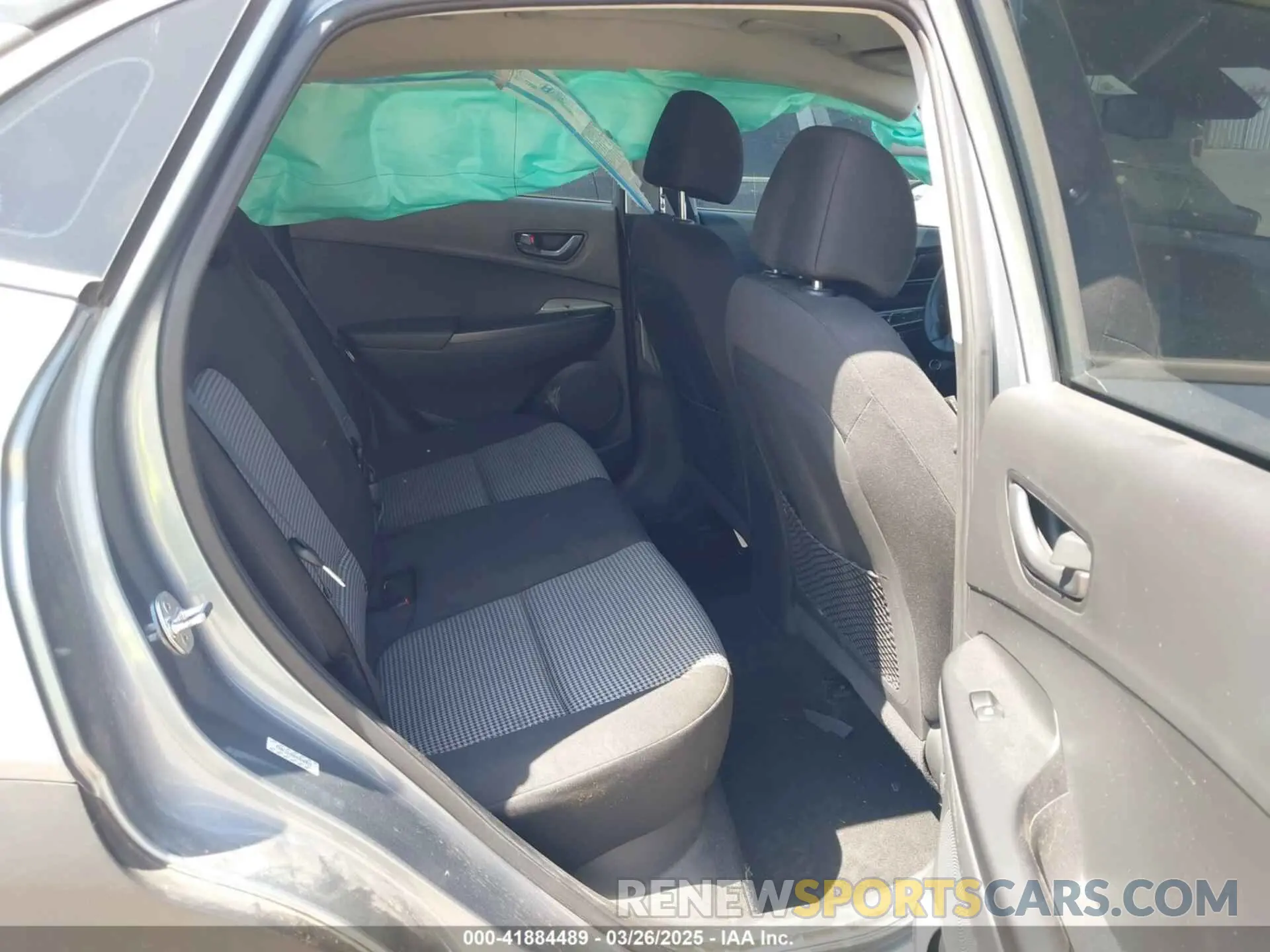 8 fotografías del automóvil dañado KM8K12AA0MU646822 HYUNDAI KONA 2021