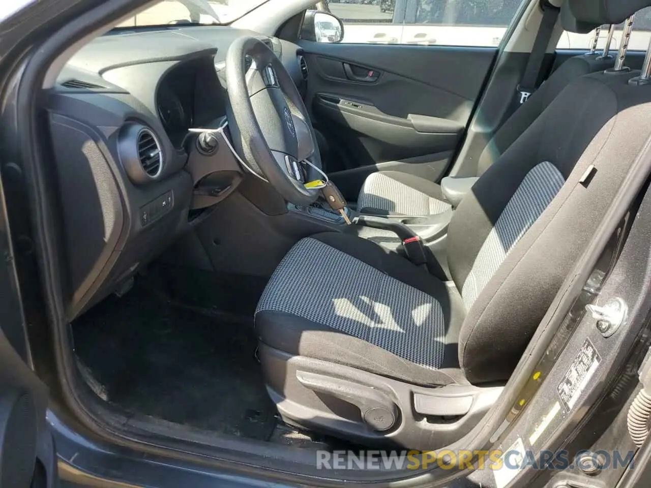 7 fotografías del automóvil dañado KM8K12AA0MU676306 HYUNDAI KONA 2021